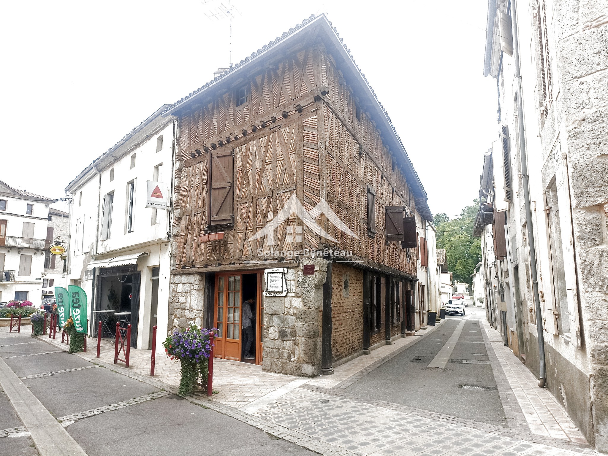 Bien immobilier à vendre à Clairac, 110 m², 3 pièces – photo 1 sur 10