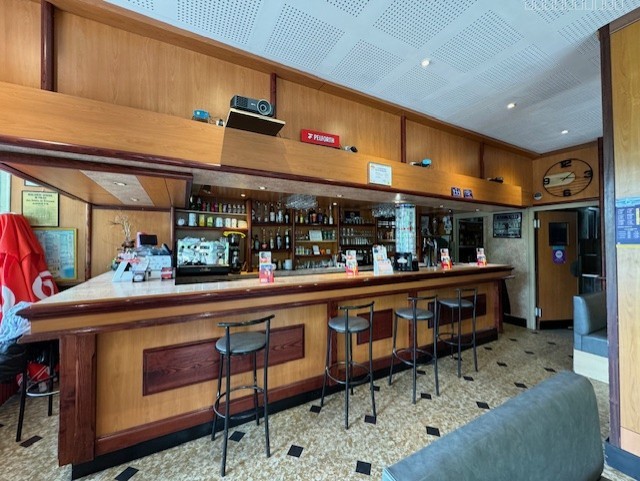 Fonds de commerce à vendre à Fontaine, 75 m² – photo 3 sur 20