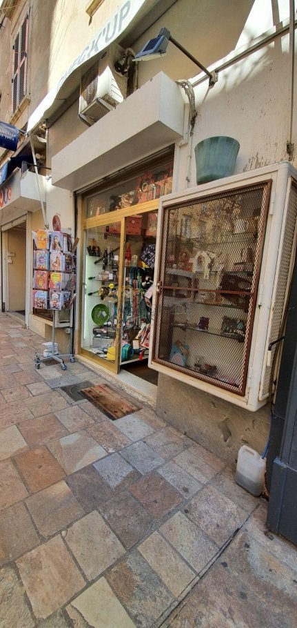 Local commercial à vendre à Bastia, 18 m², 1 pièce – photo 2 sur 5