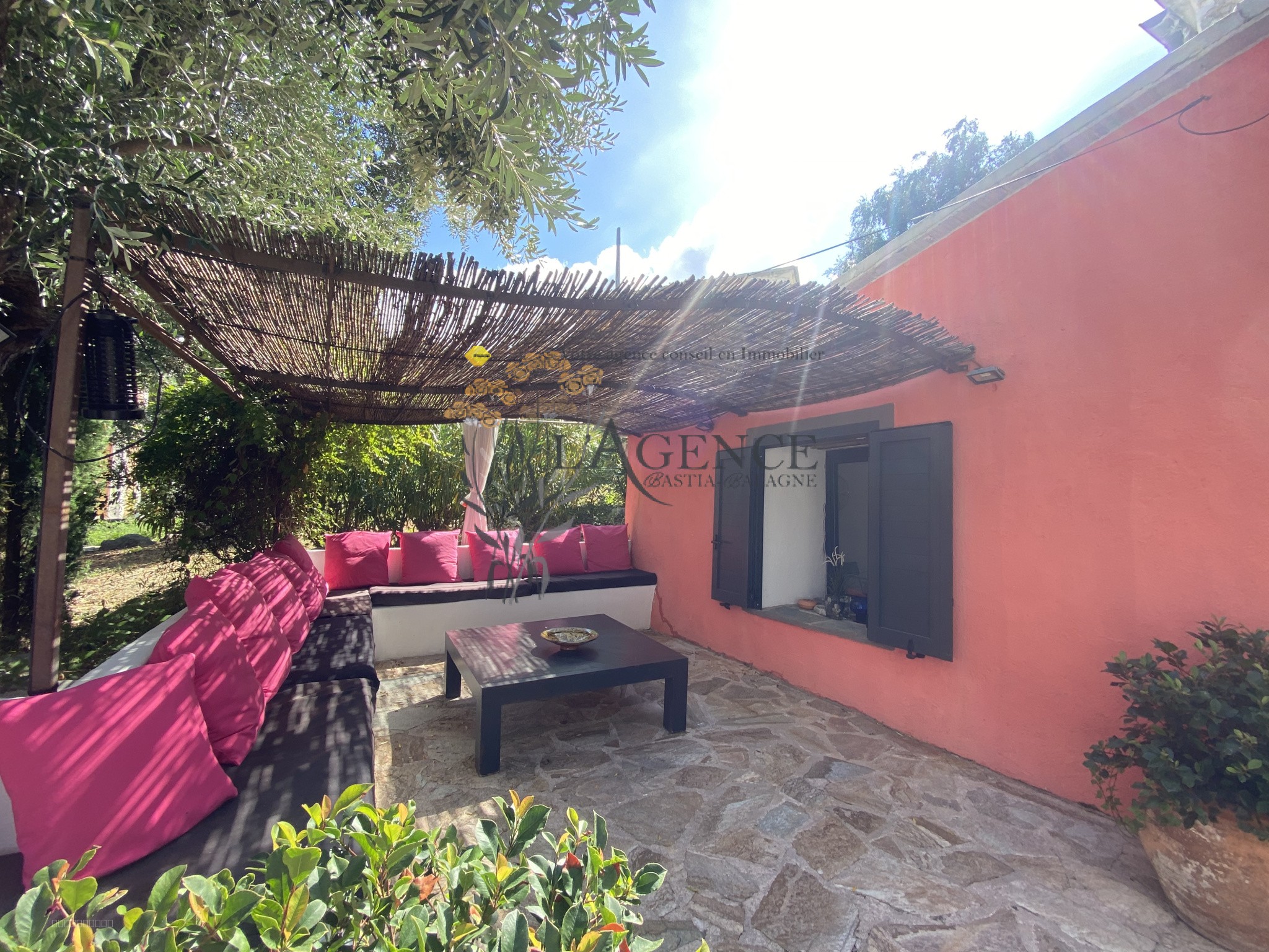 Maison à vendre à Barrettali, 104 m², 4 pièces – photo 2 sur 8