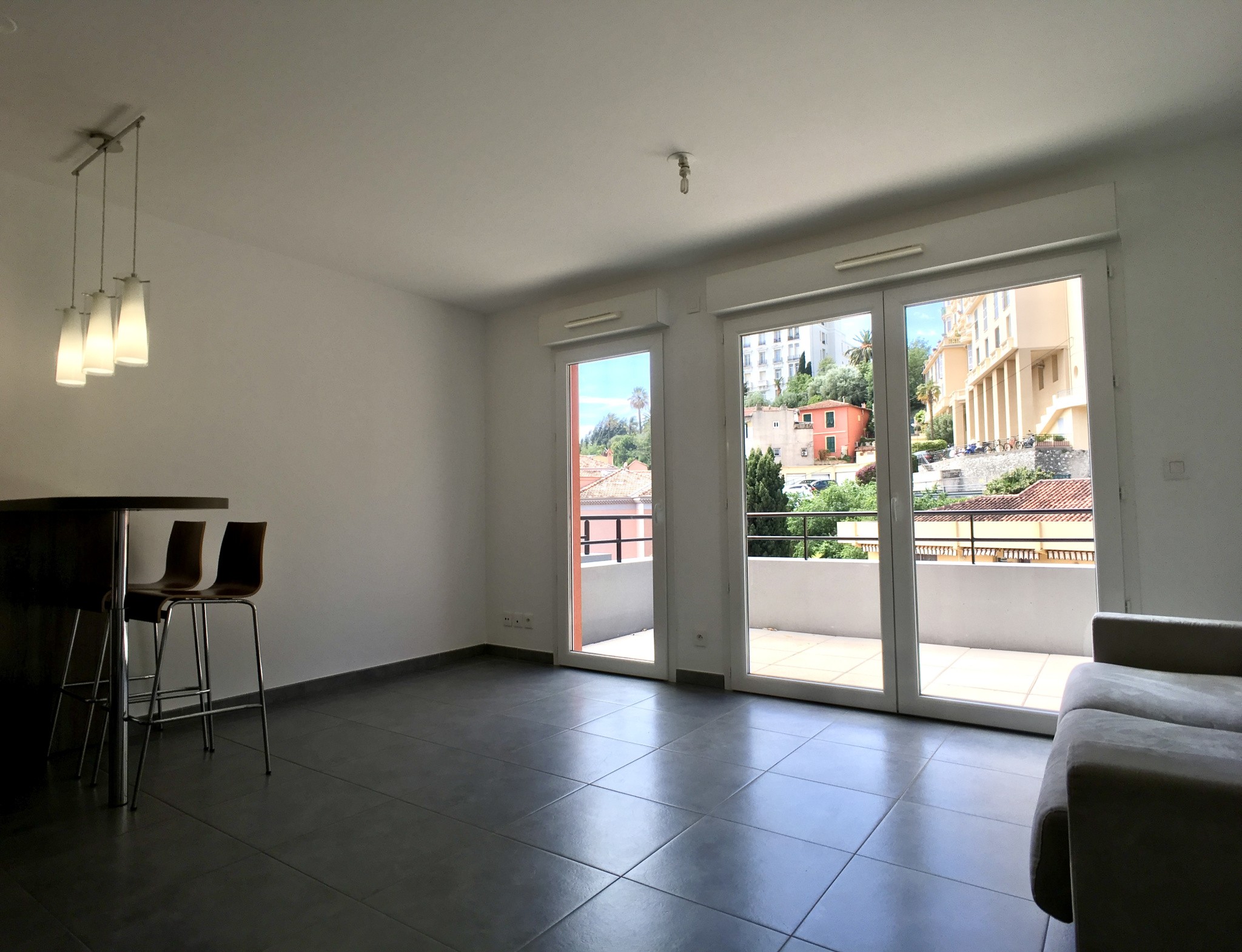 STUDIO 31 m2 CENTRE VILLE MENTON — photo 4