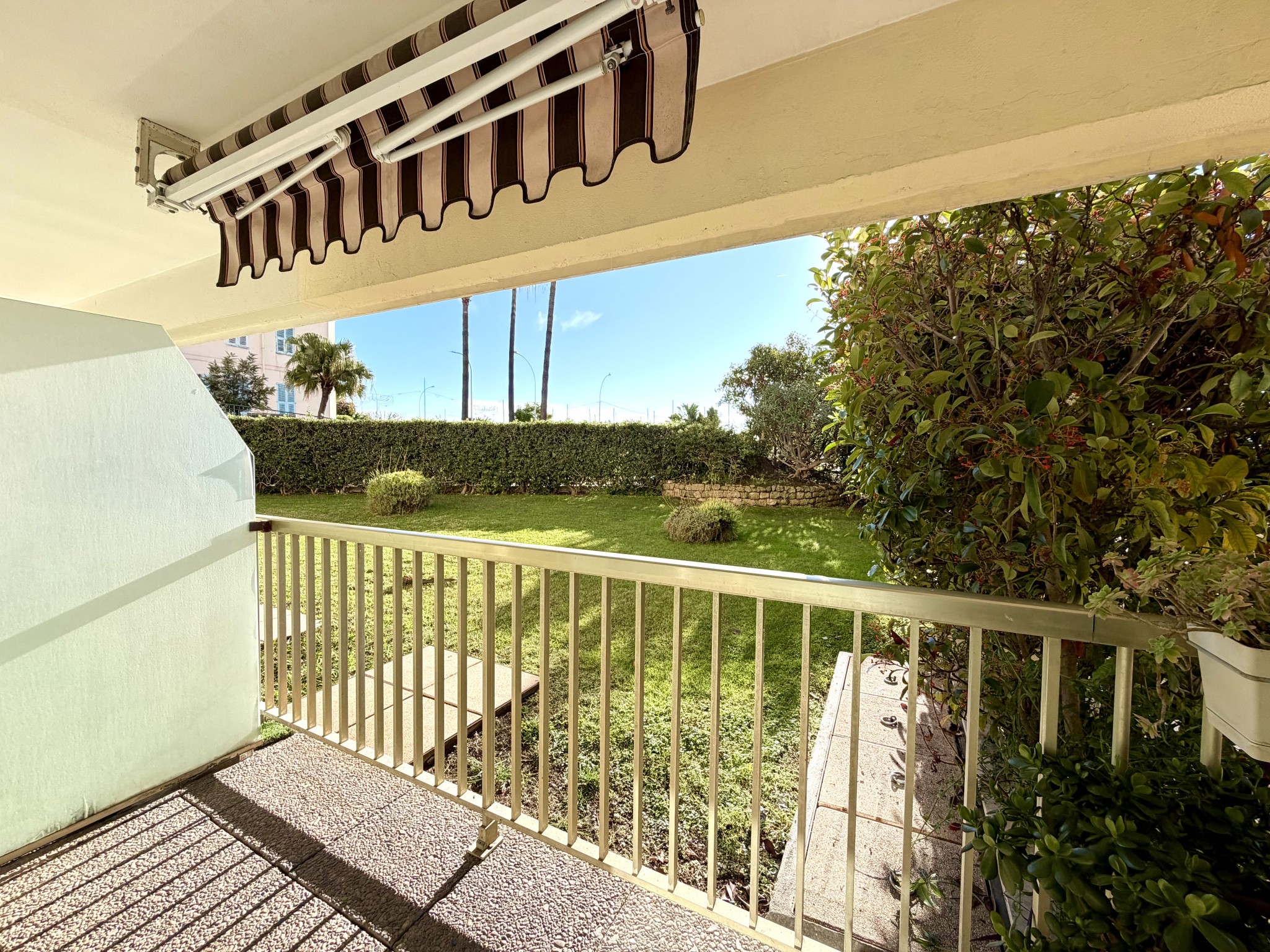 STUDIO GARAVAN PISCINE — photo 4