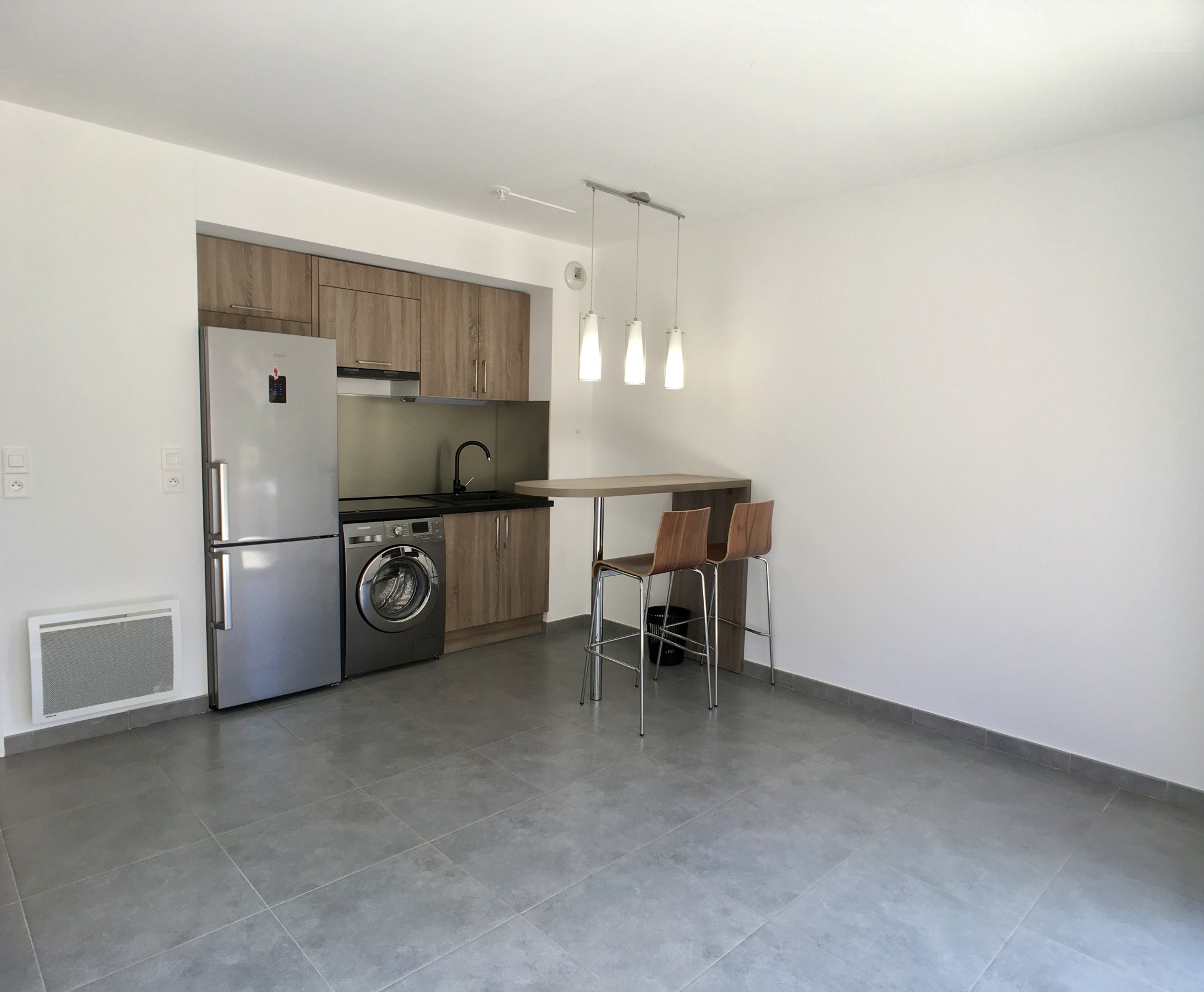 STUDIO 31 m2 CENTRE VILLE MENTON — photo 3