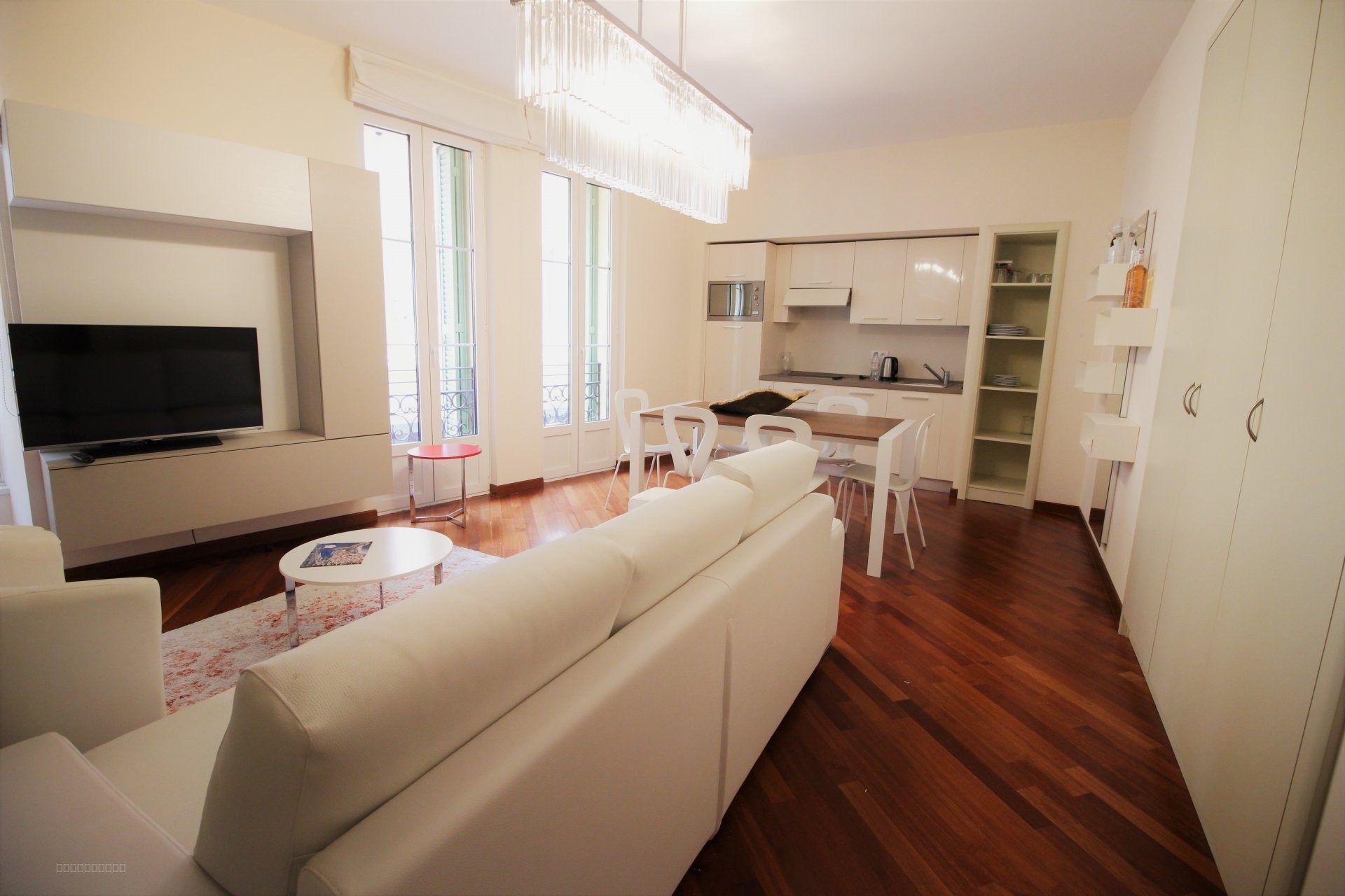 Appartement à vendre à Menton, 100 m², 2 pièces – photo 2 sur 5