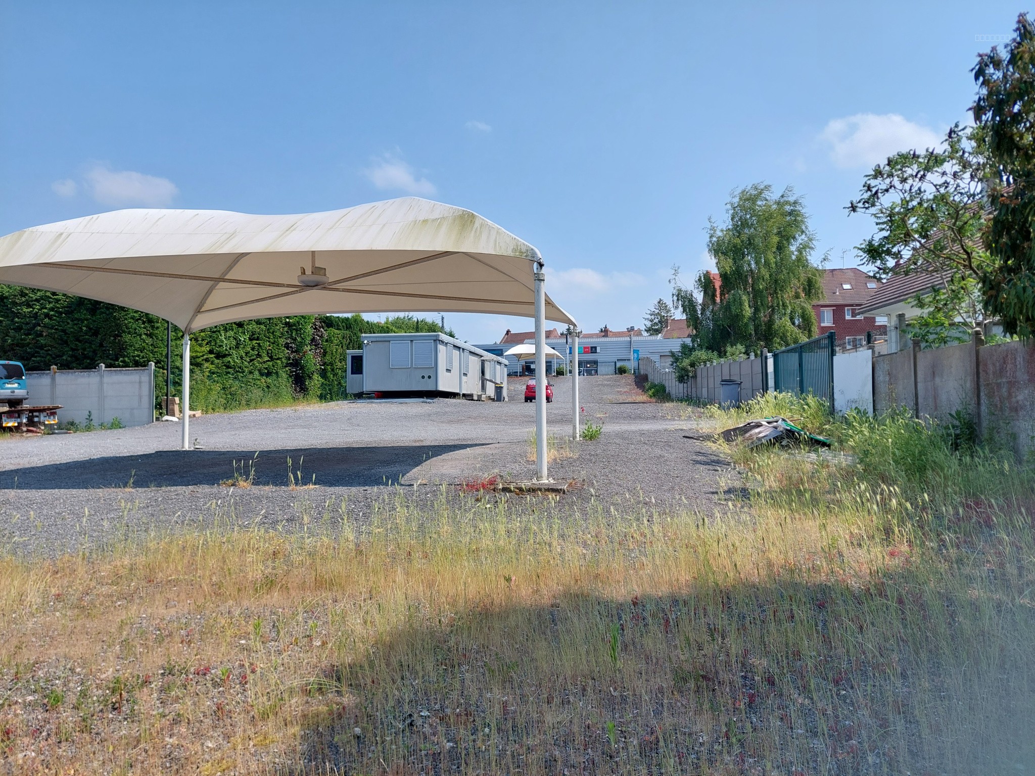 Bien immobilier à louer à Cambrai, 2 207 m² – photo 1 sur 1