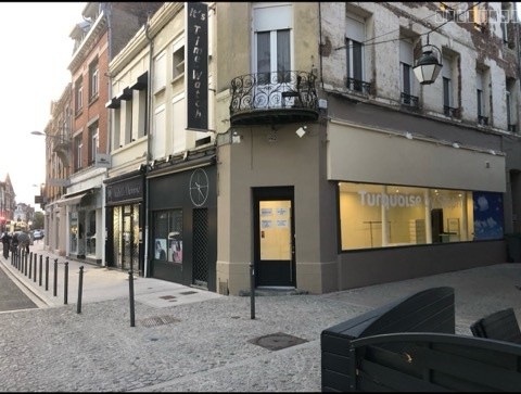 Local commercial à louer à Cambrai, 29 m² – photo 1 sur 3