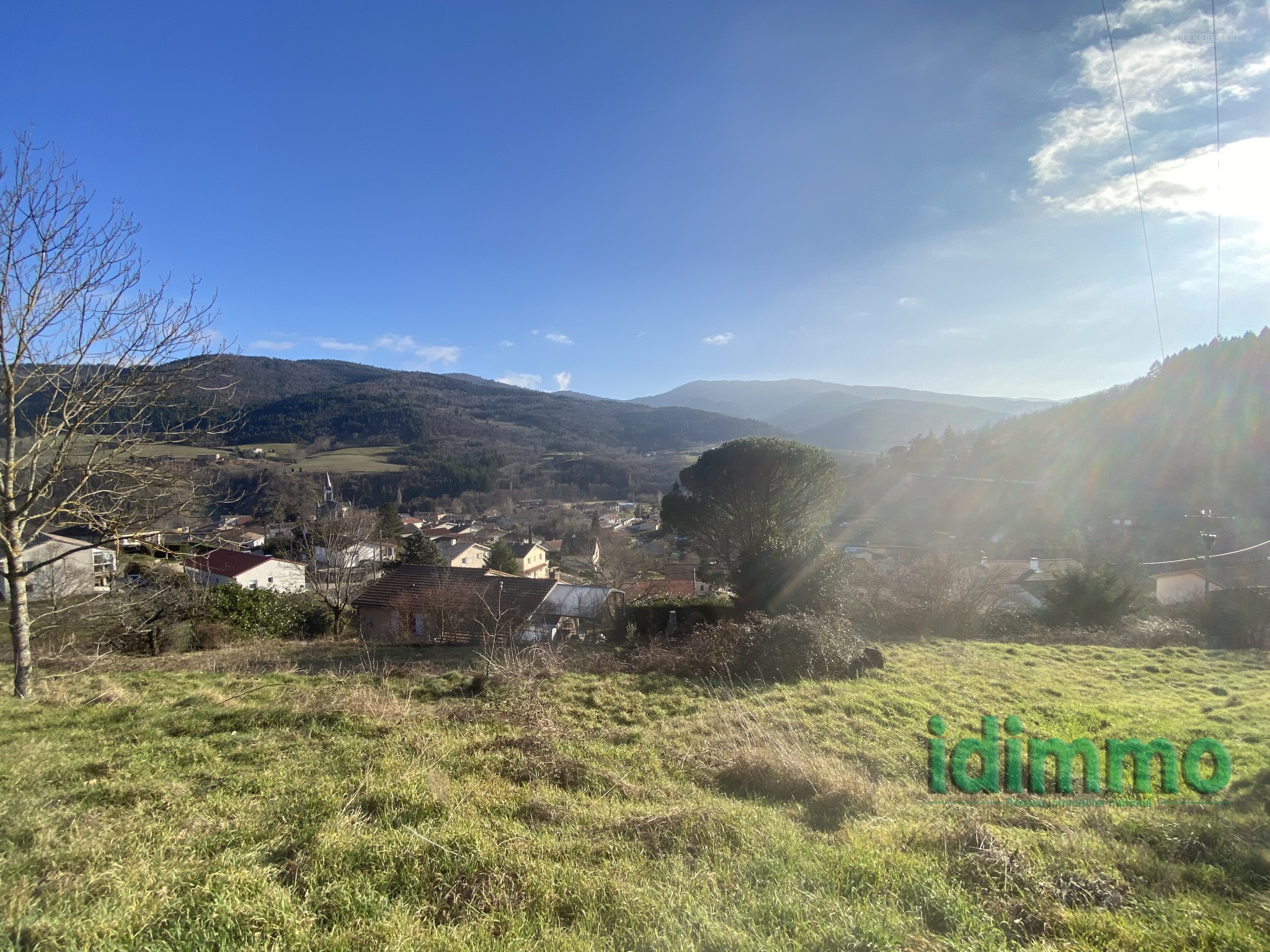 Bien immobilier à vendre à Villevocance, 2 664 m² – photo 1 sur 7