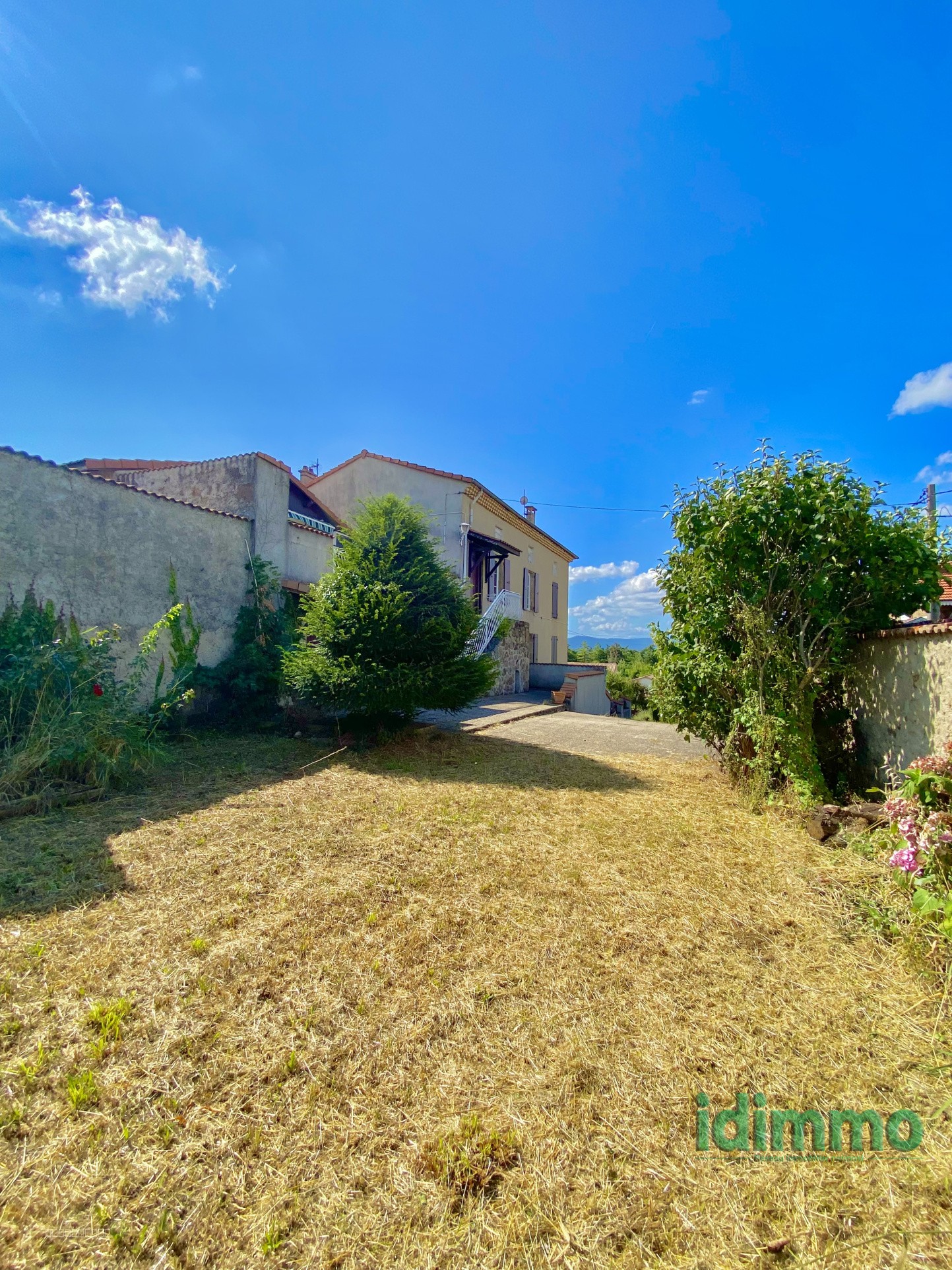 Maison à vendre à Annonay, 100 m², 10 pièces – photo 2 sur 20