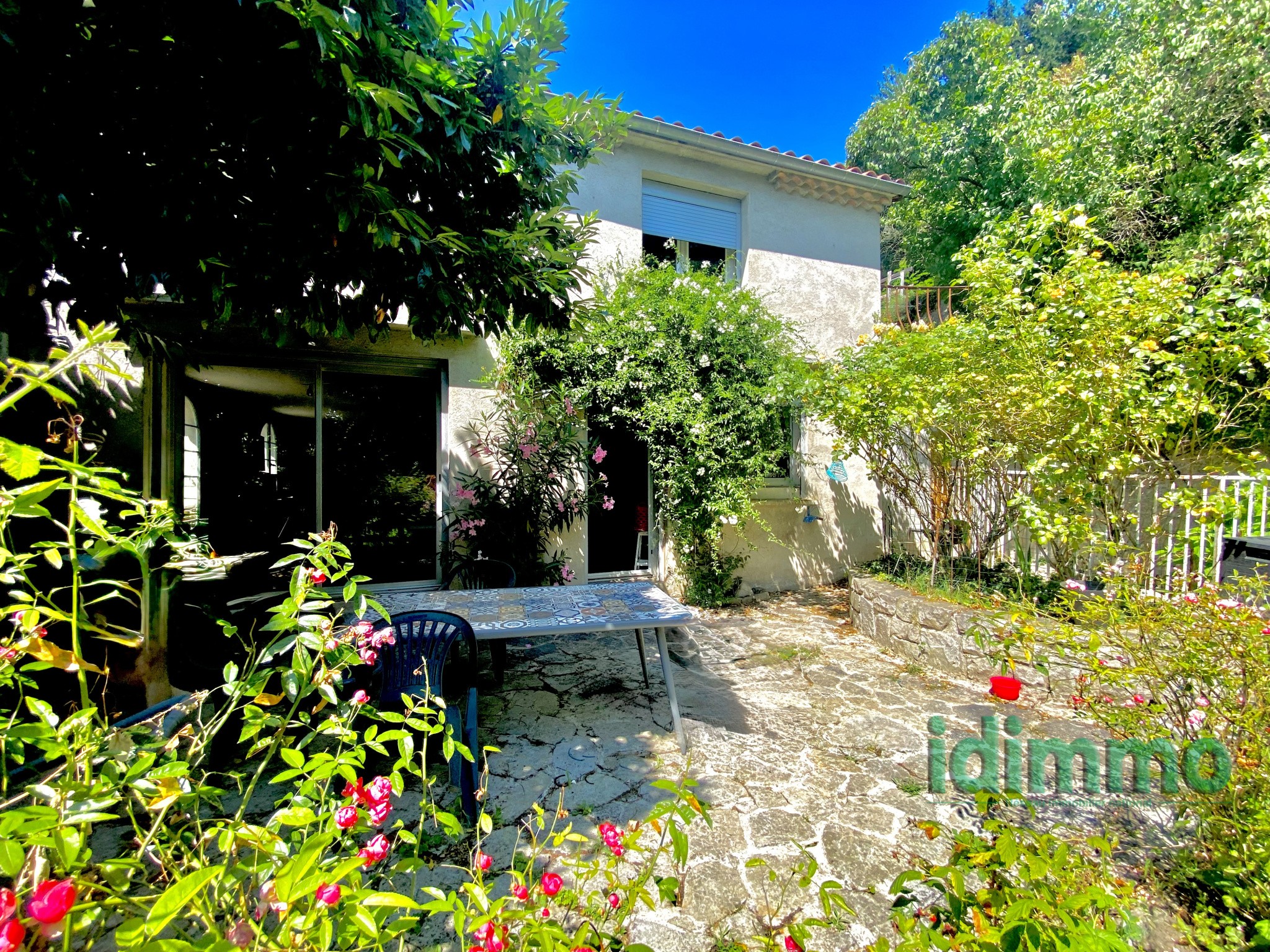 Maison à vendre à Annonay, 56 m², 8 pièces – photo 1 sur 17