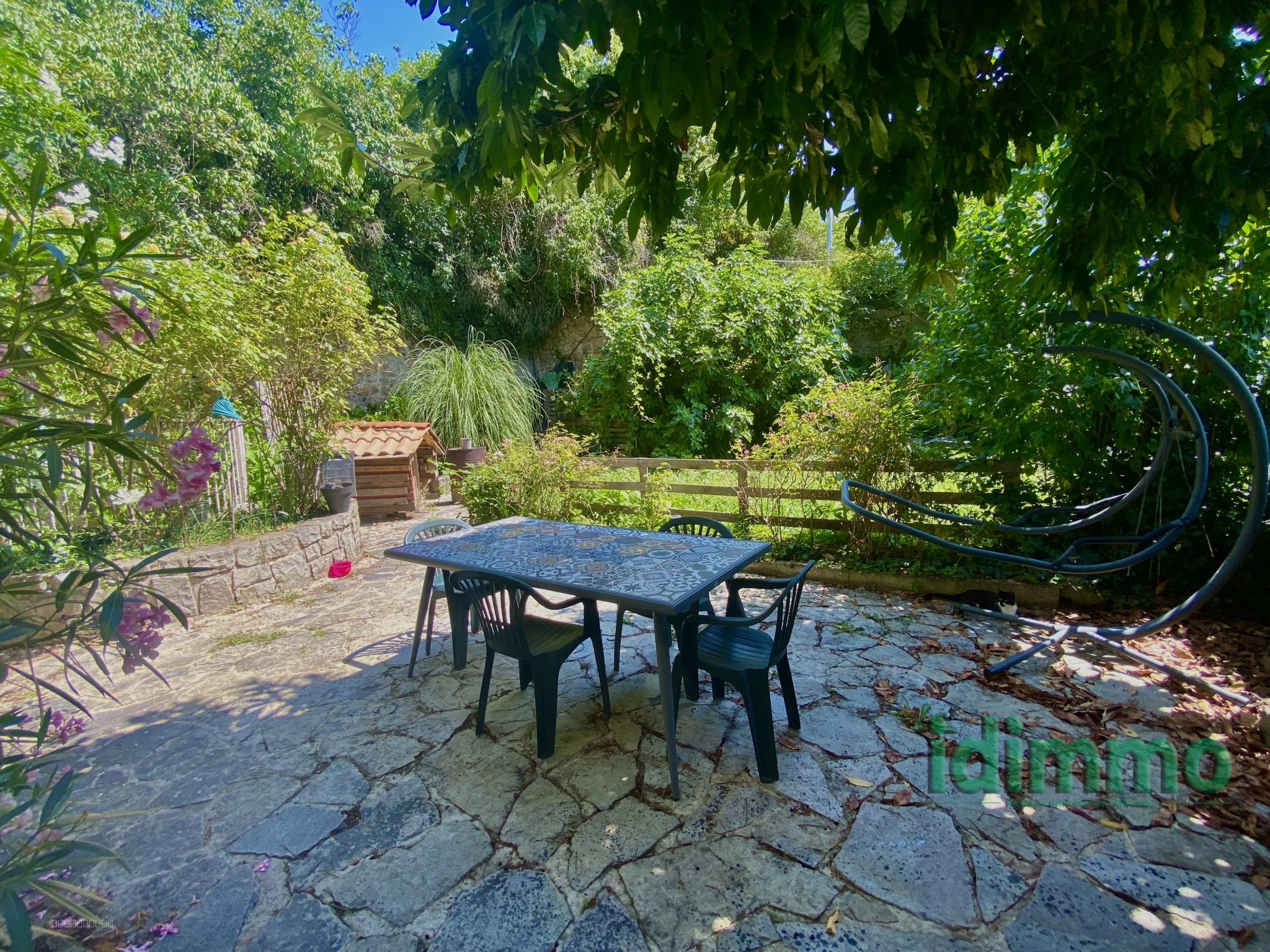 Maison à vendre à Annonay, 56 m², 8 pièces – photo 2 sur 17