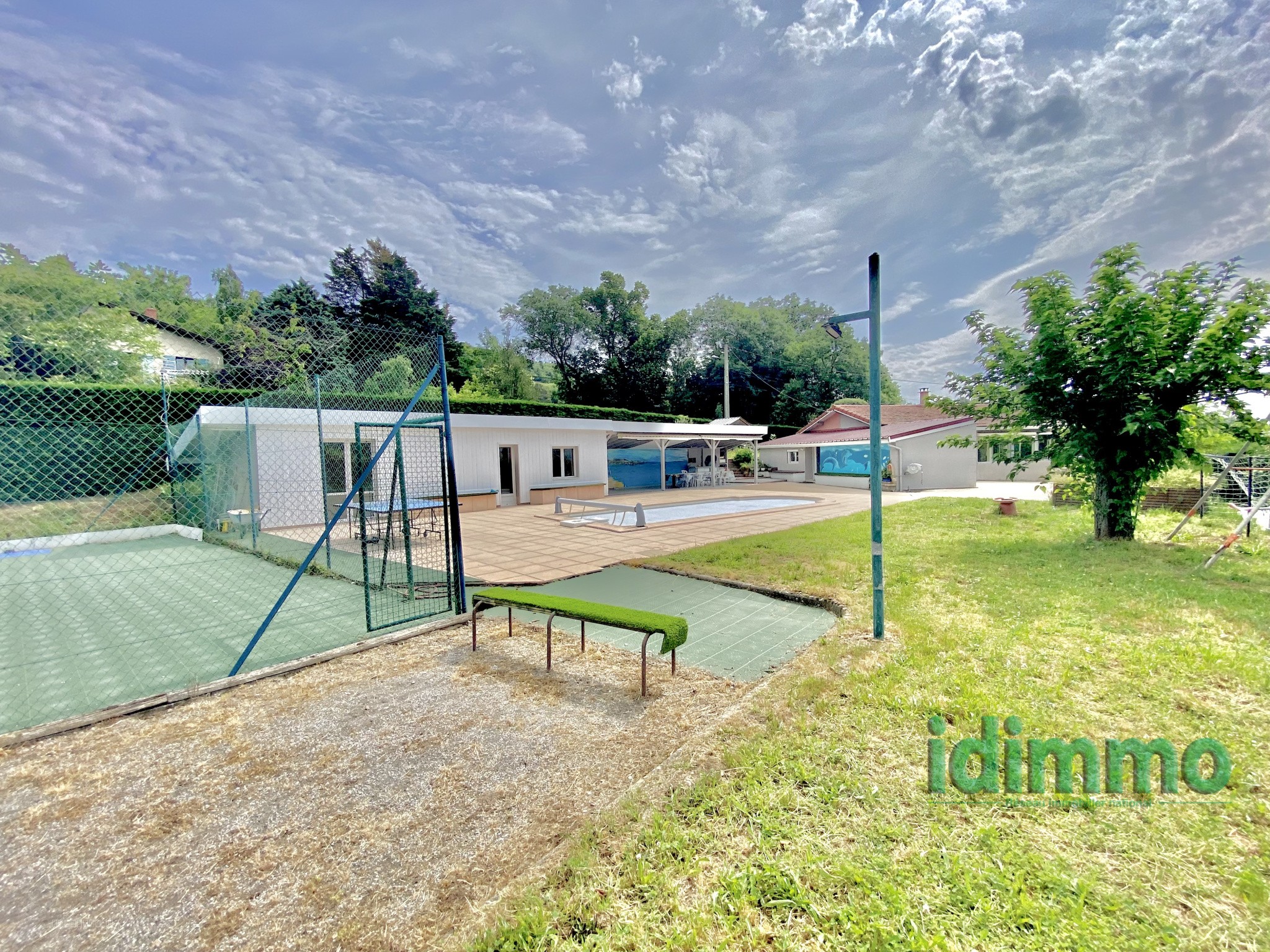Maison à vendre à Bourg argental, 17,3 m², 6 pièces – photo 2 sur 20