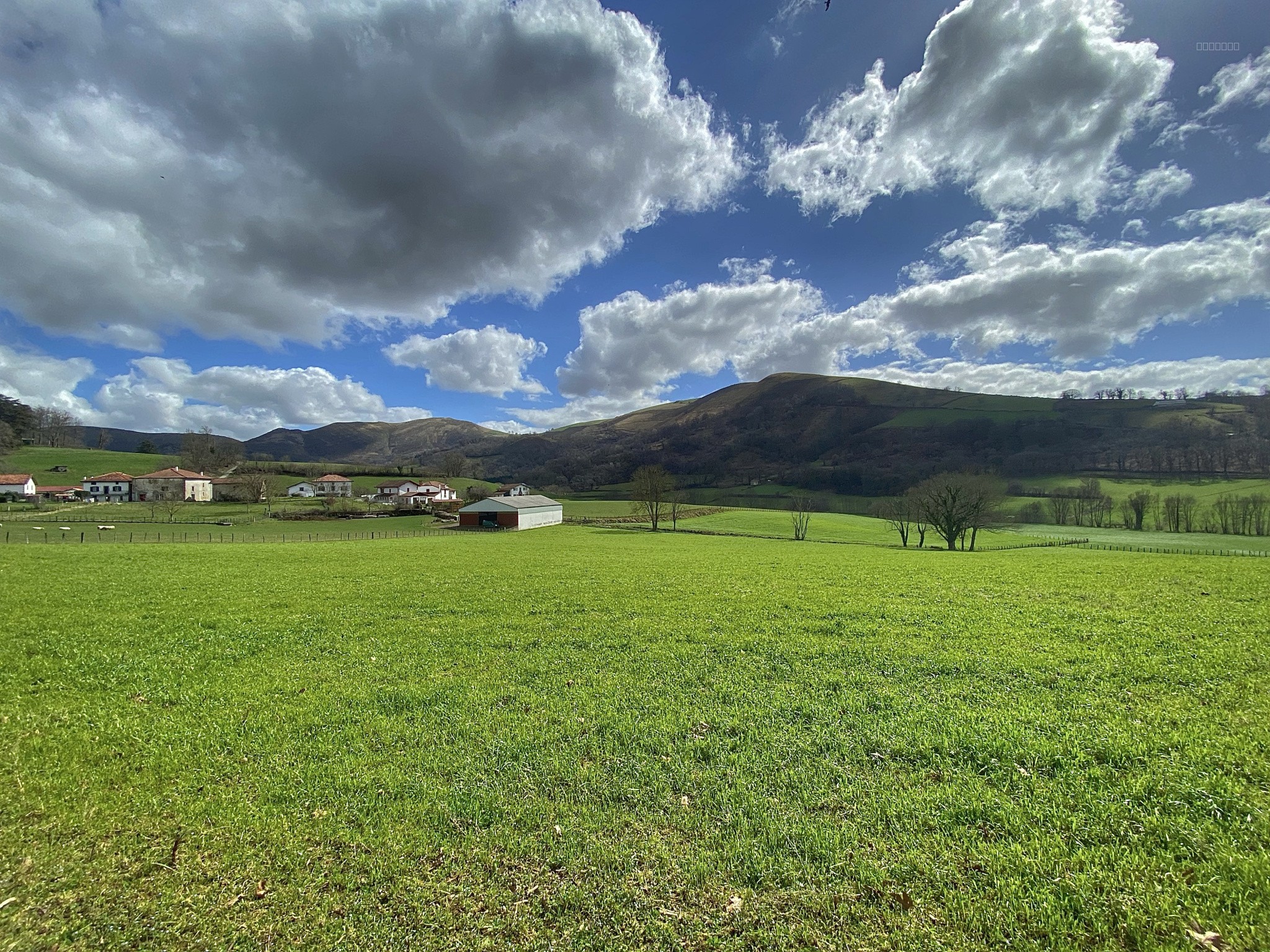 Bien immobilier à vendre à St jean pied de port, 1 198 m² – photo 3 sur 5