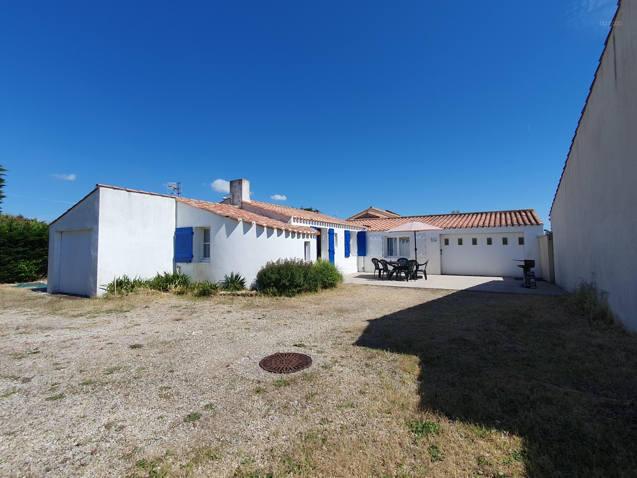 Maison à vendre à La faute sur mer, 518 m², 5 pièces – photo 1 sur 12