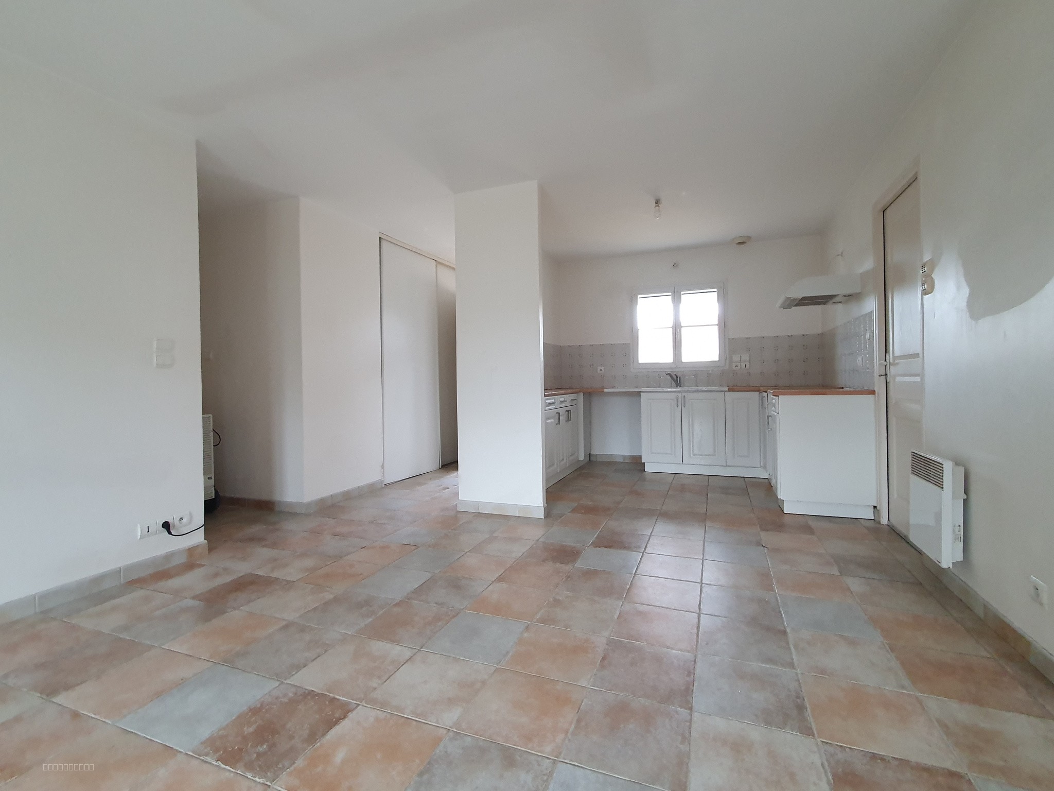 Maison à louer à L aiguillon sur mer, 970 m², 4 pièces – photo 2 sur 12