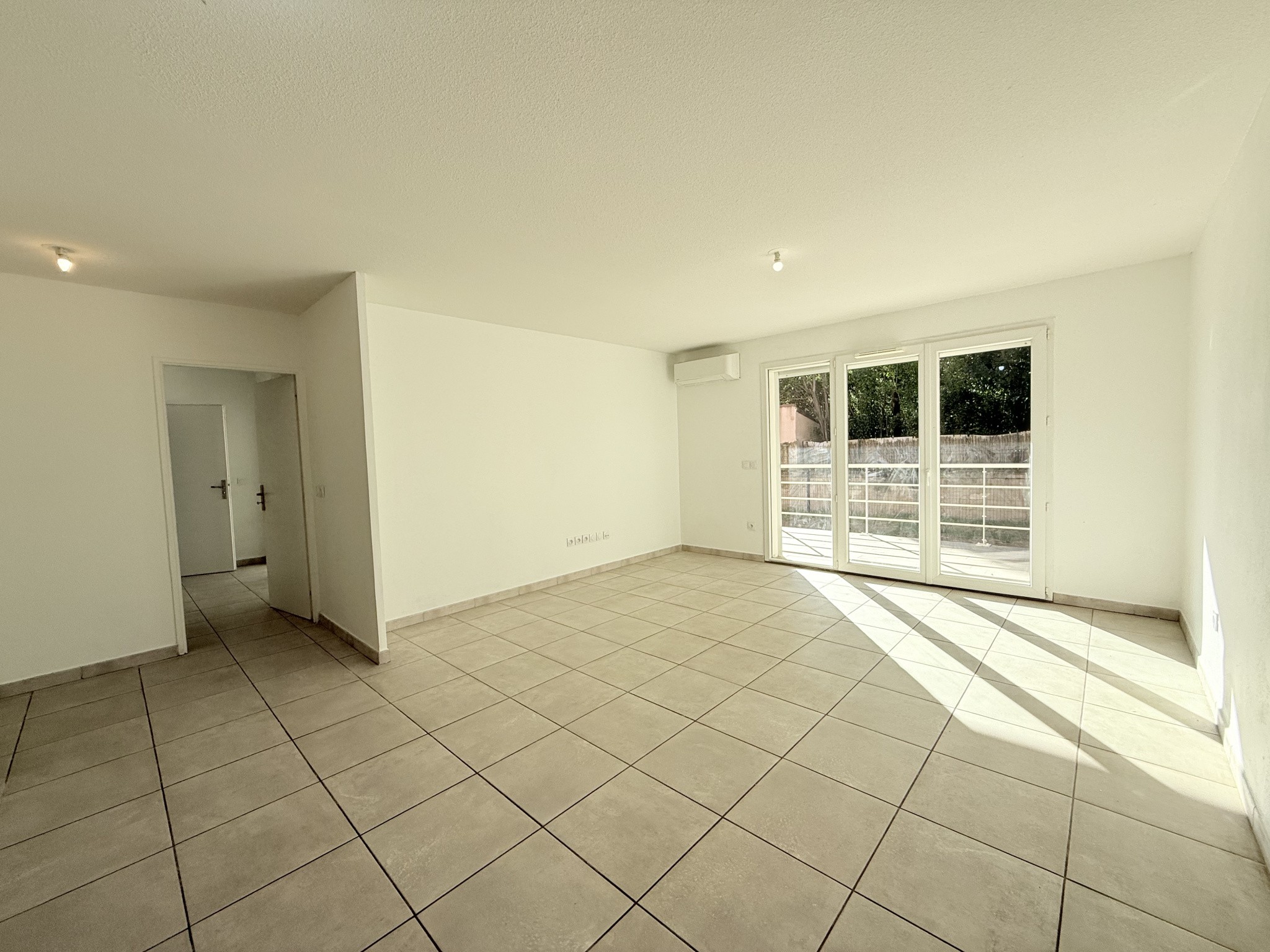 Appartement à vendre à Lunel, 63 m², 3 pièces – photo 2 sur 11