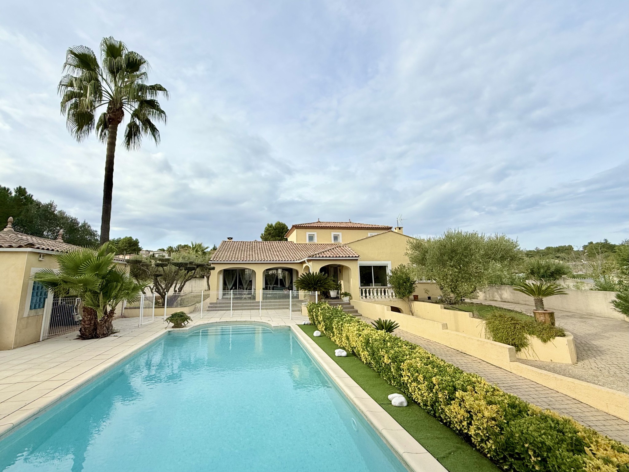 Maison à vendre à Pignan, 189 m², 6 pièces – photo 1 sur 9