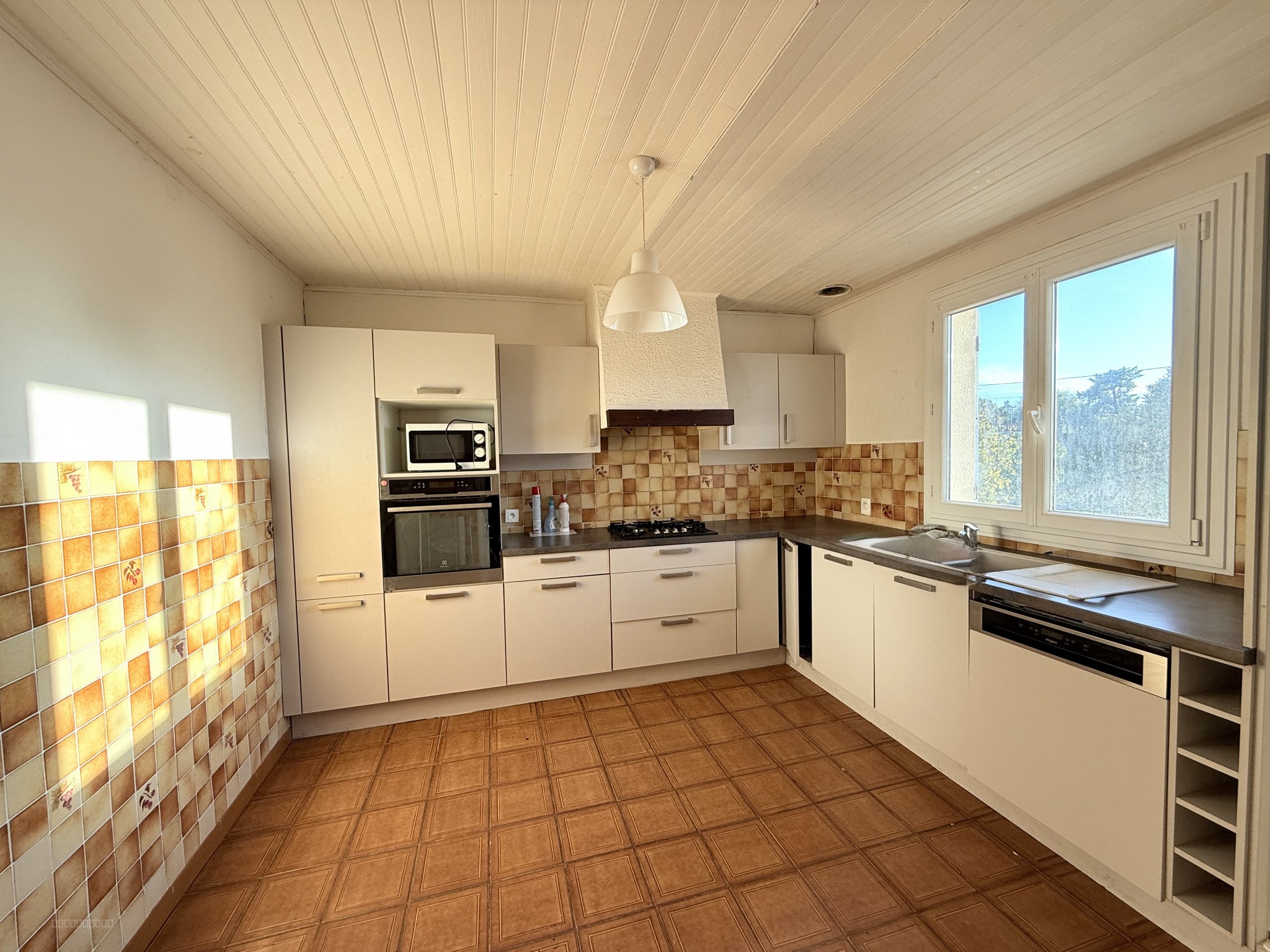 Maison à vendre à Montpellier, 148,04 m², 7 pièces – photo 2 sur 4