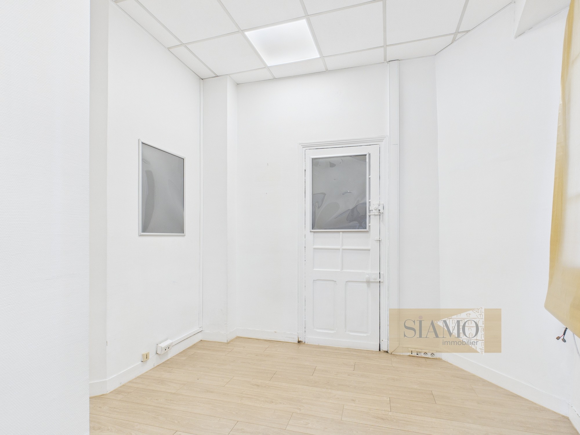 SAINT-MANDE  LOCAL ET BUREAUX DE 116 M2 — photo 4