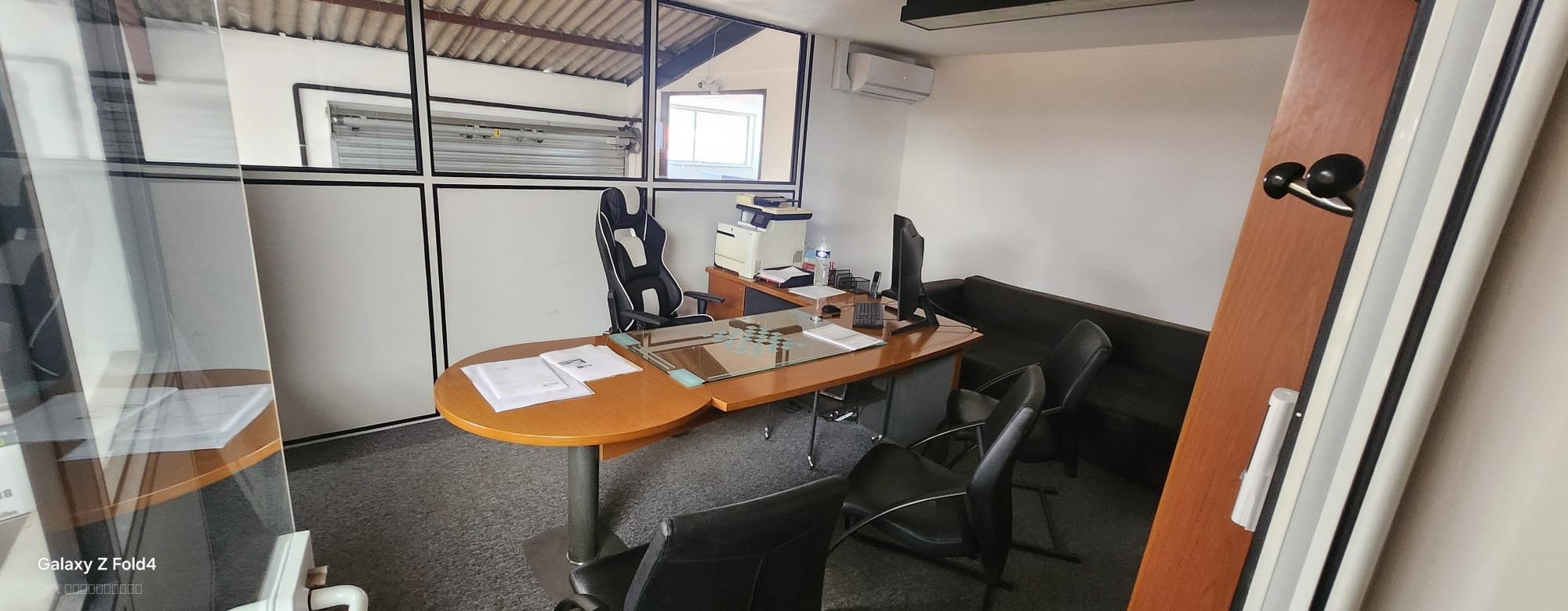 Entrepôt à vendre à Rouxmesnil bouteilles, 500 m² – photo 2 sur 4