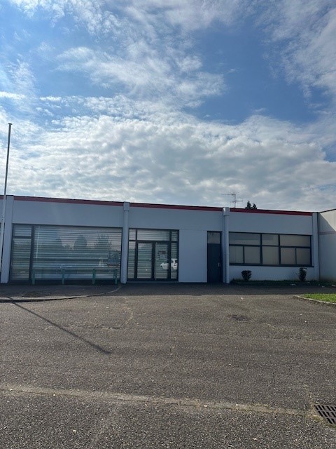 Local commercial à louer à Strasbourg, 100 m² – photo 2 sur 9