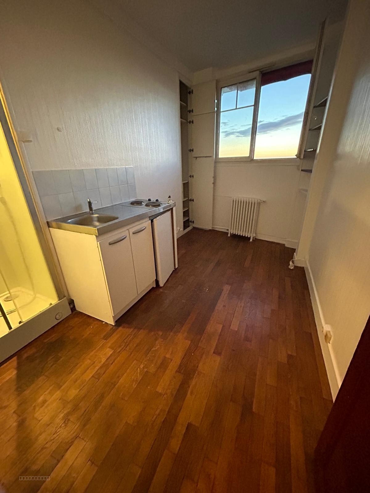 Appartement à louer à Montmorency, 1 000 m², 1 pièce – photo 2 sur 4