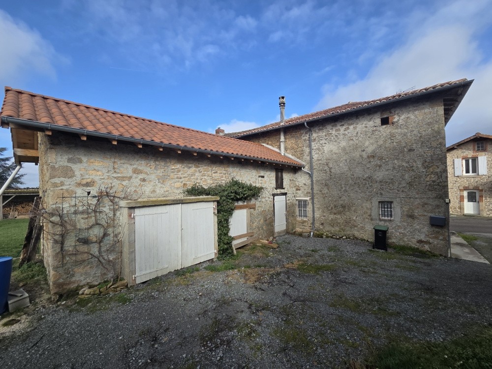 Bien immobilier à vendre à St cyr, 16,4 m², 3 pièces – photo 1 sur 7