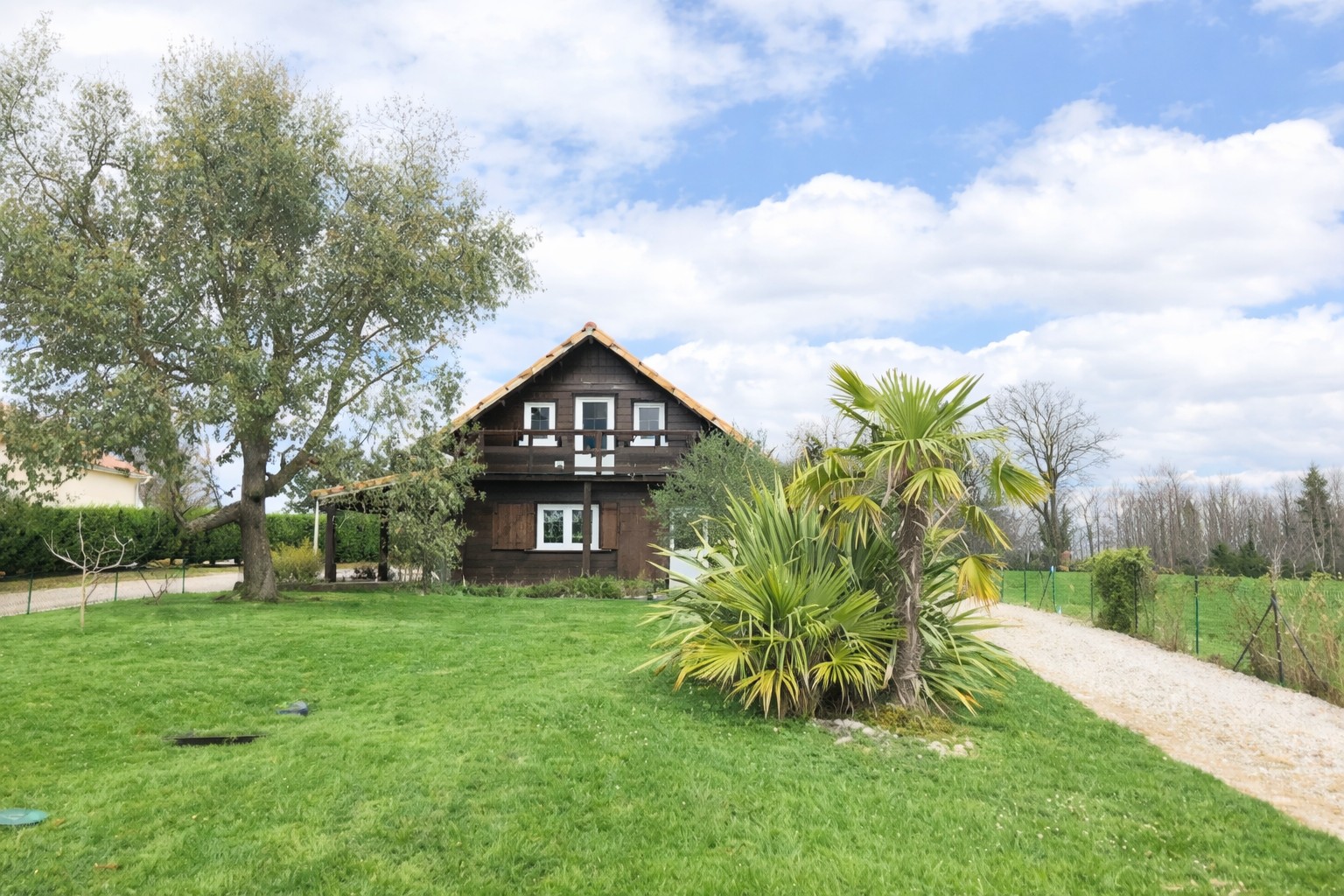 Chalet en bois de charme 84 m2 Terrain 1 839 m2 Calme absolu & accès rapide A20 — photo 1