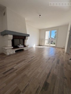 Maison à vendre à Isle, 1 262 m², 5 pièces – photo 3 sur 6