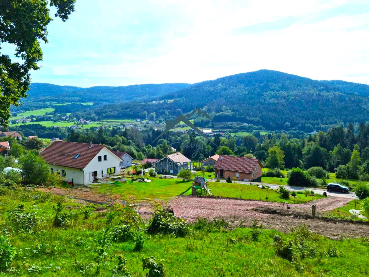 Bien immobilier à vendre à Cleurie, 8 385 m² – photo 1 sur 4