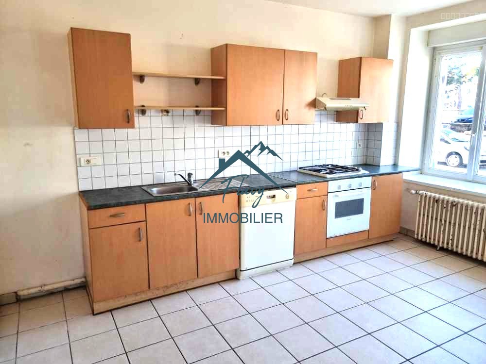 Bien immobilier à vendre à Bruyeres, 125 m², 4 pièces – photo 1 sur 12