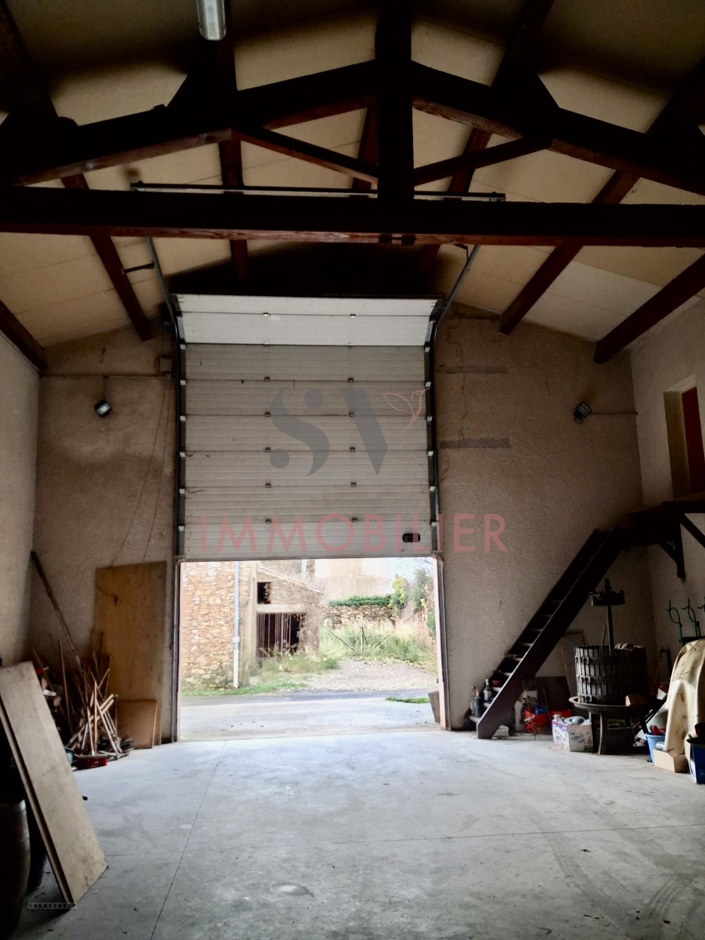 Bien immobilier à vendre à La caunette, 250 m², 4 pièces – photo 2 sur 6