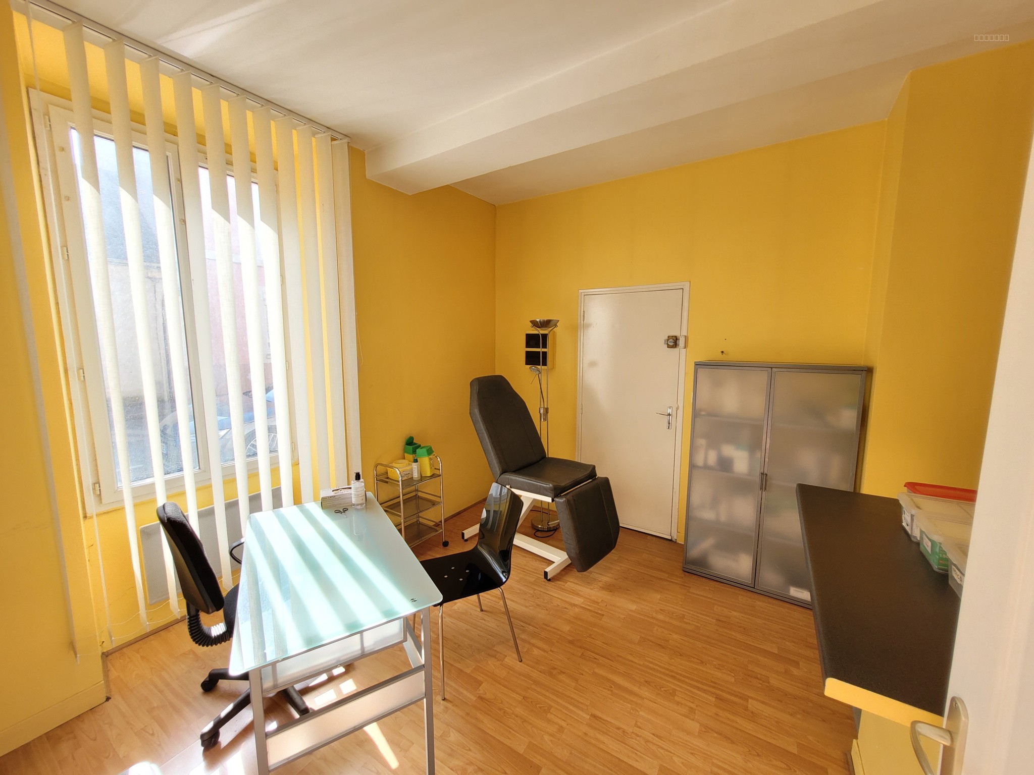 Appartement à vendre à Auneaubleurysaintsymphorien, 24 m², 1 pièce – photo 1 sur 5