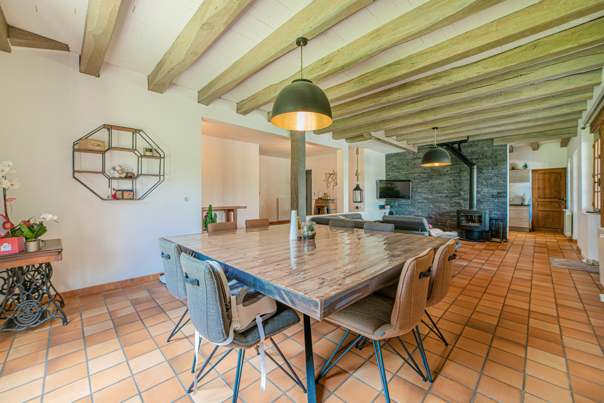 Maison à vendre à Bias, 1 494 m², 4 pièces – photo 3 sur 17