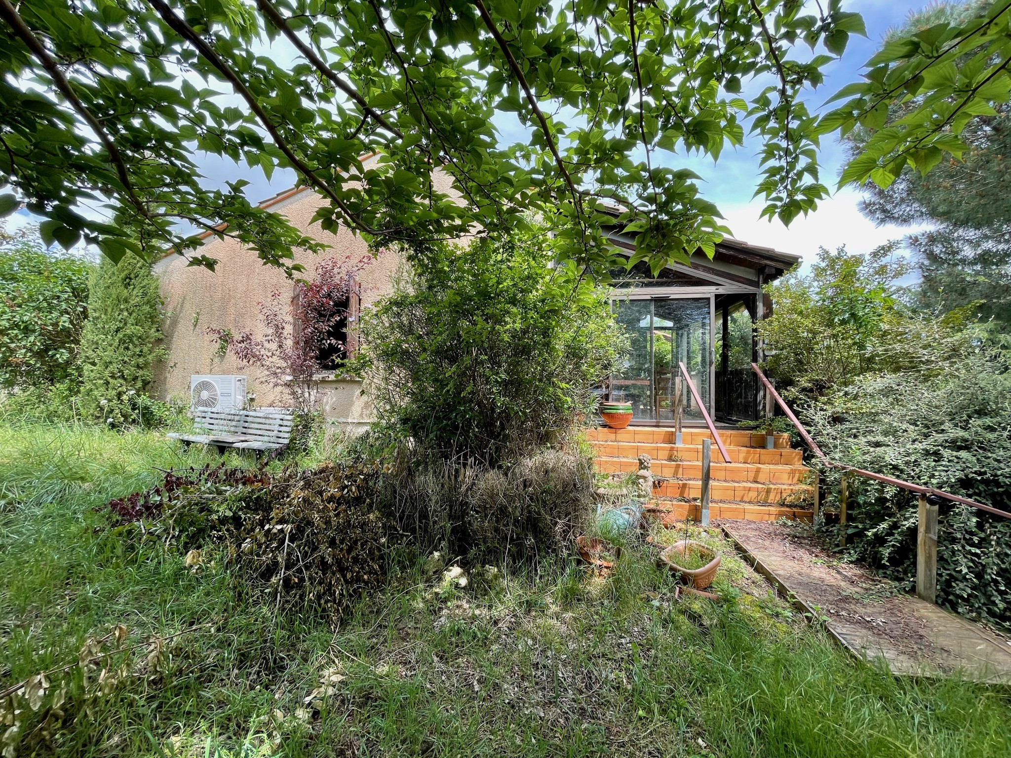 Maison à vendre à Le ledat, 1 014 m², 5 pièces – photo 2 sur 5