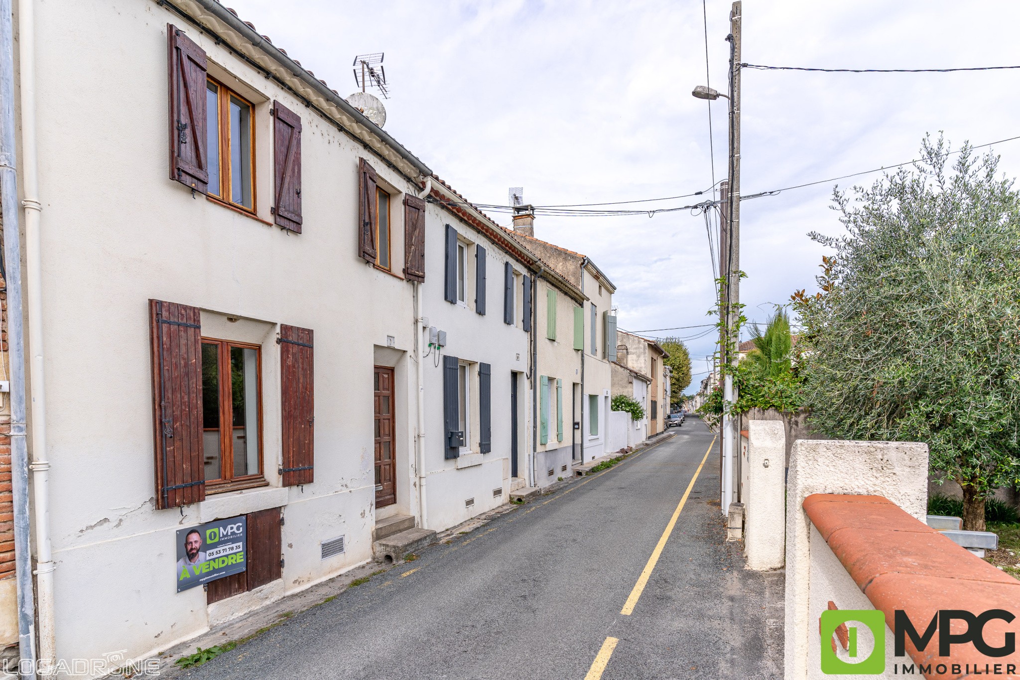 Maison à vendre à Villeneuve sur lot, 1 300 m², 3 pièces – photo 1 sur 11