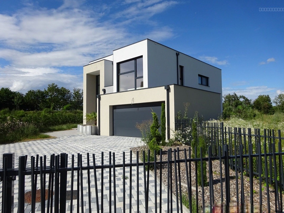 Maison à vendre à Brunstatt, 165 m², 6 pièces – photo 1 sur 14