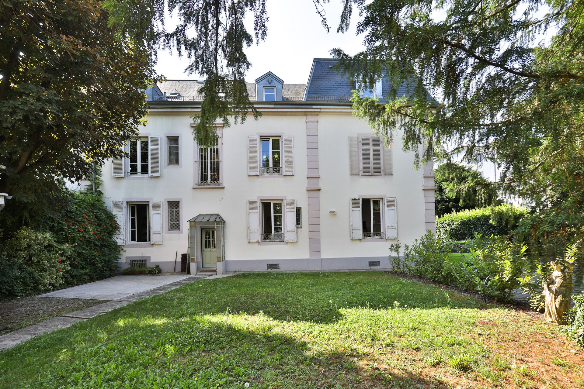 Appartement à louer à Mulhouse, 158 m², 6 pièces – photo 1 sur 11