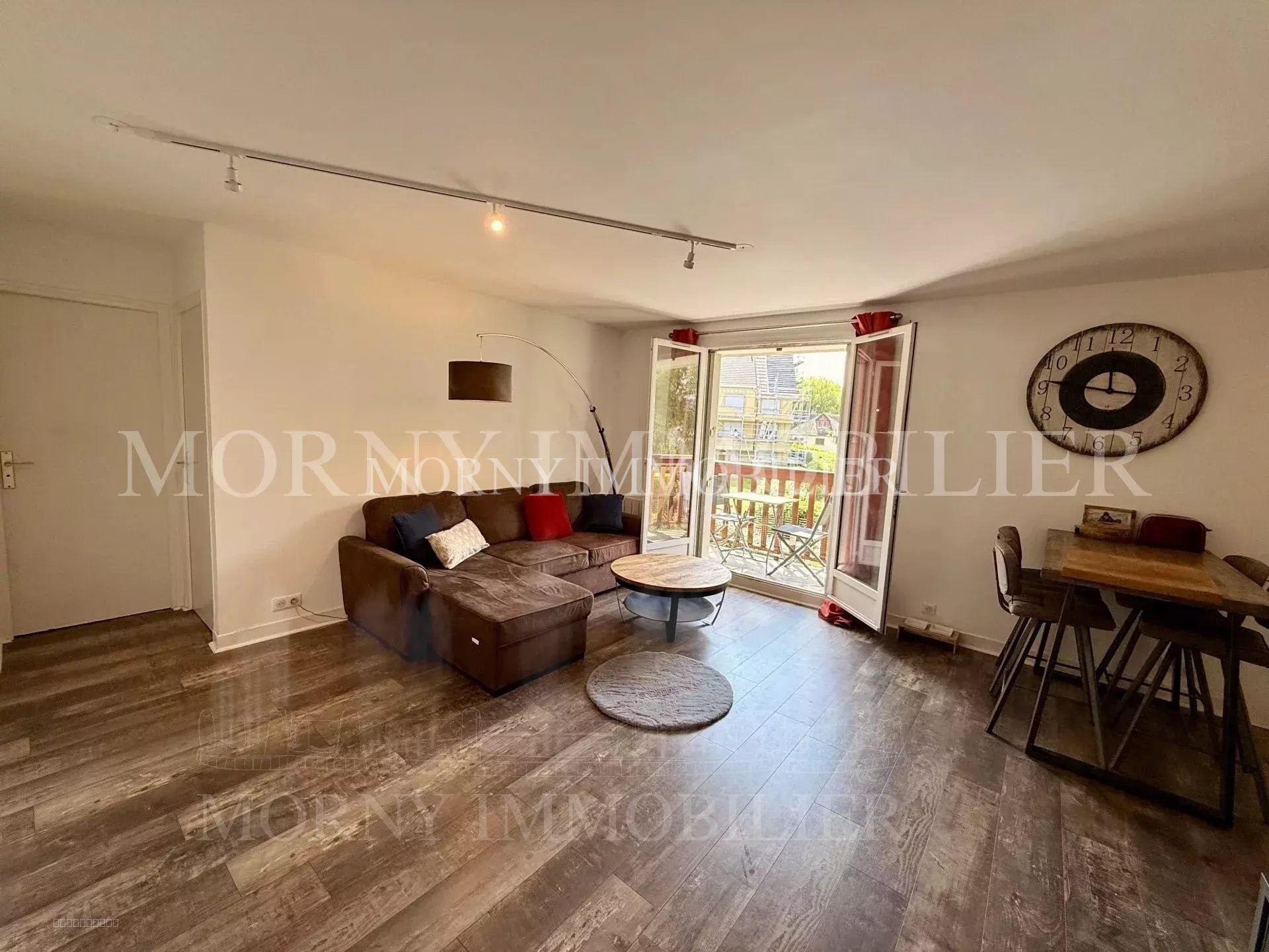 Appartement à vendre à Touques, 243 m², 2 pièces – photo 2 sur 12