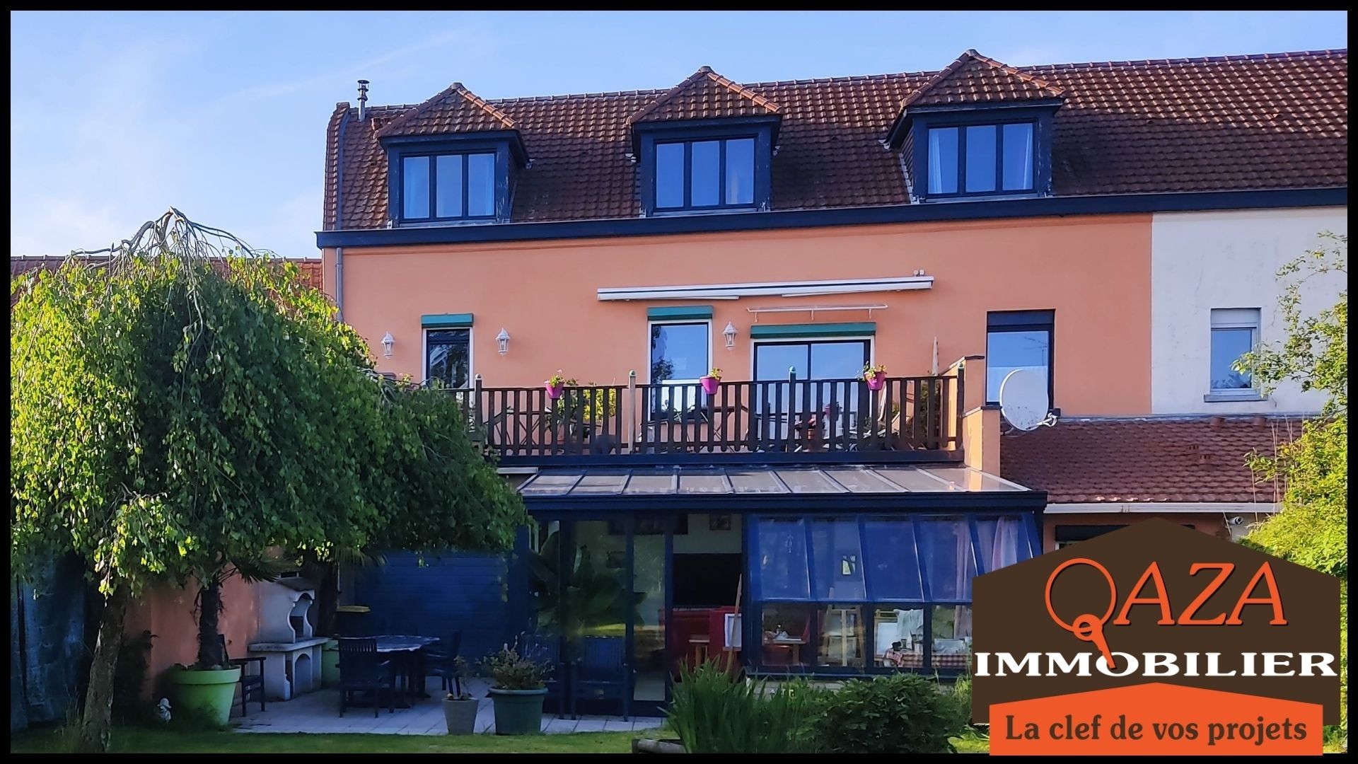 Maison 235 m2 et local commercial 47m2. — photo 1