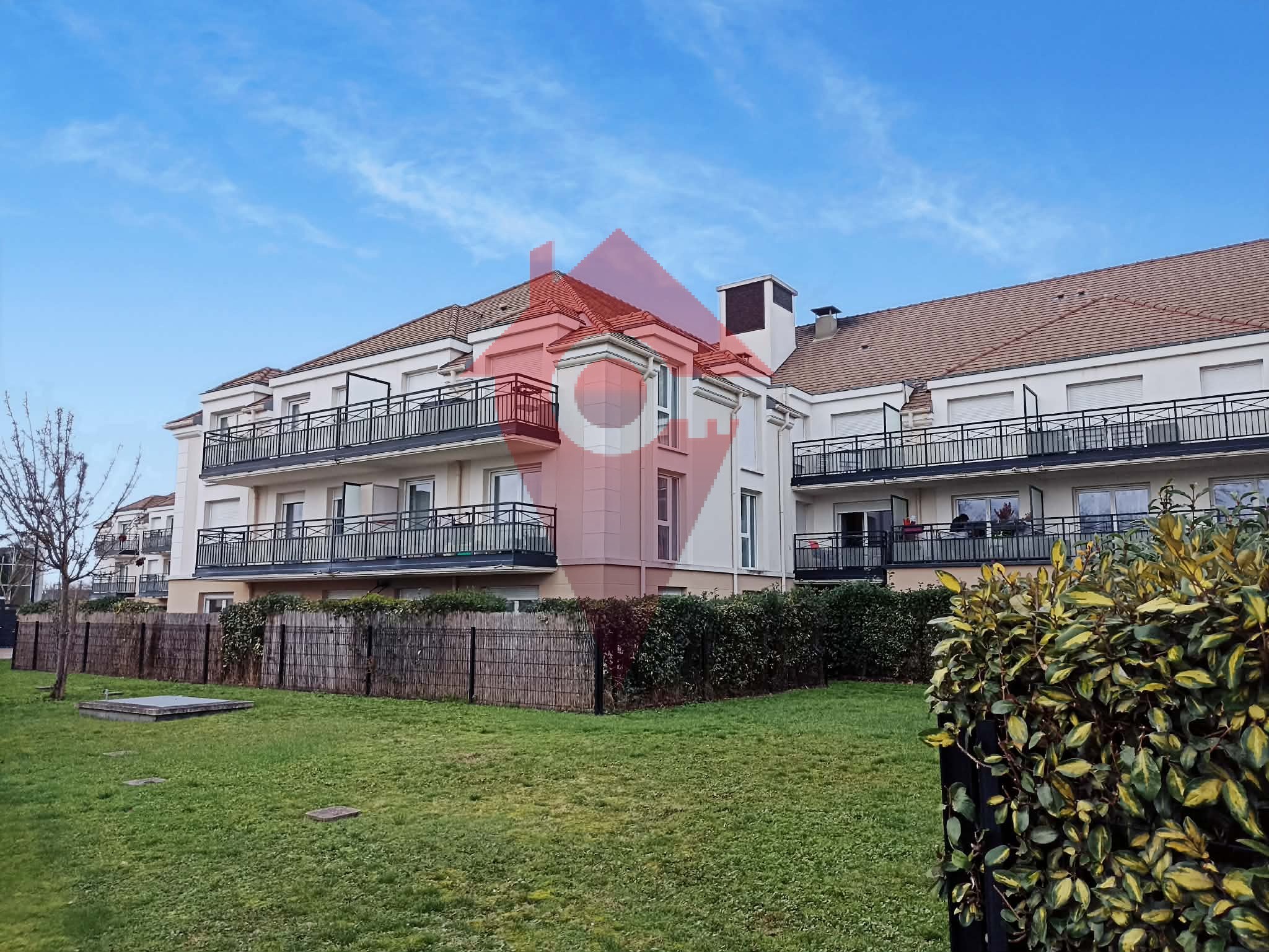 Appartement à vendre à Aubergenville, 26,7 m², 4 pièces – photo 1 sur 7