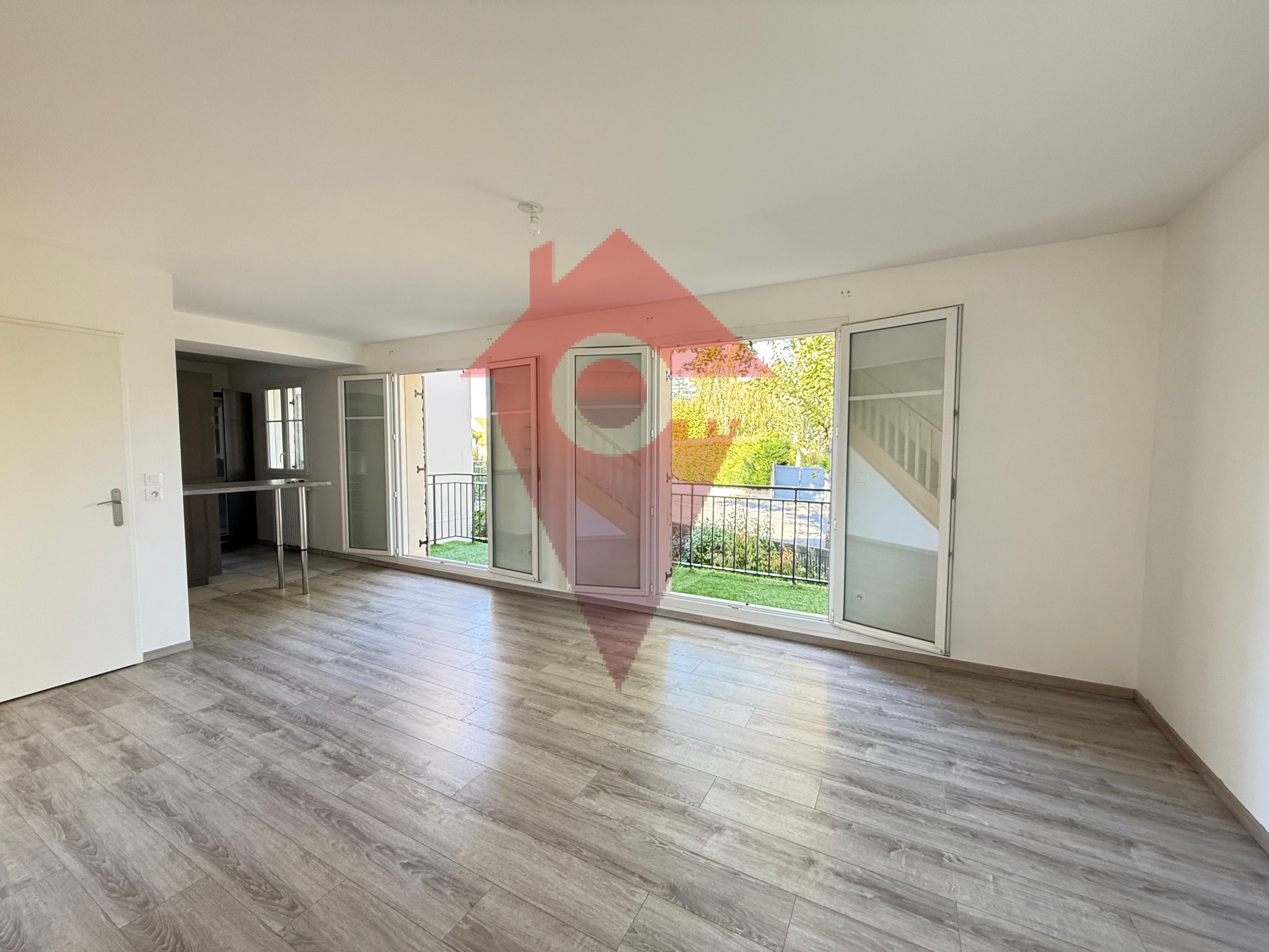 Appartement à vendre à Orgeval, 328 m², 3 pièces – photo 3 sur 11