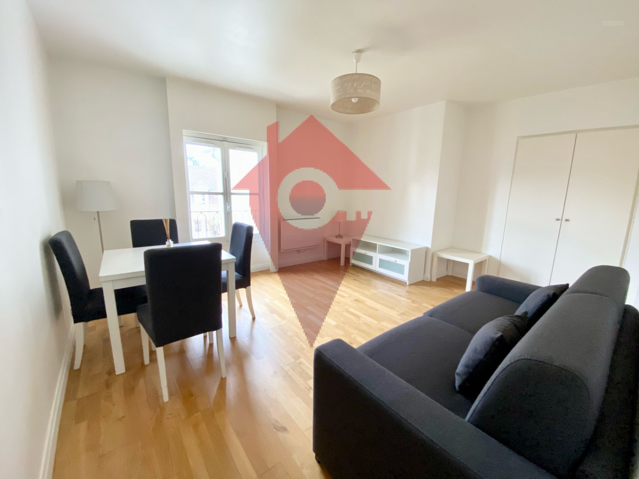 Appartement à vendre à St germain en laye, 288 m², 1 pièce – photo 1 sur 7