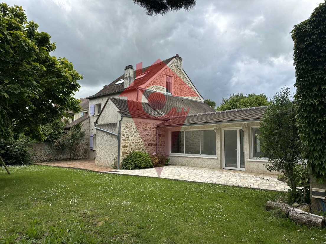 Maison à louer à Les alluets le roi, 204 m², 6 pièces – photo 2 sur 17