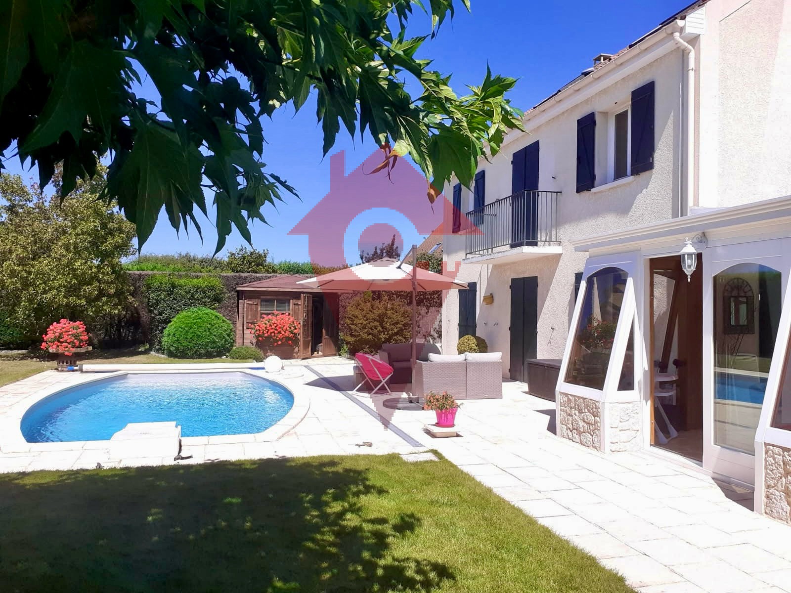 Maison à vendre à Les alluets le roi, 481 m², 8 pièces – photo 1 sur 17