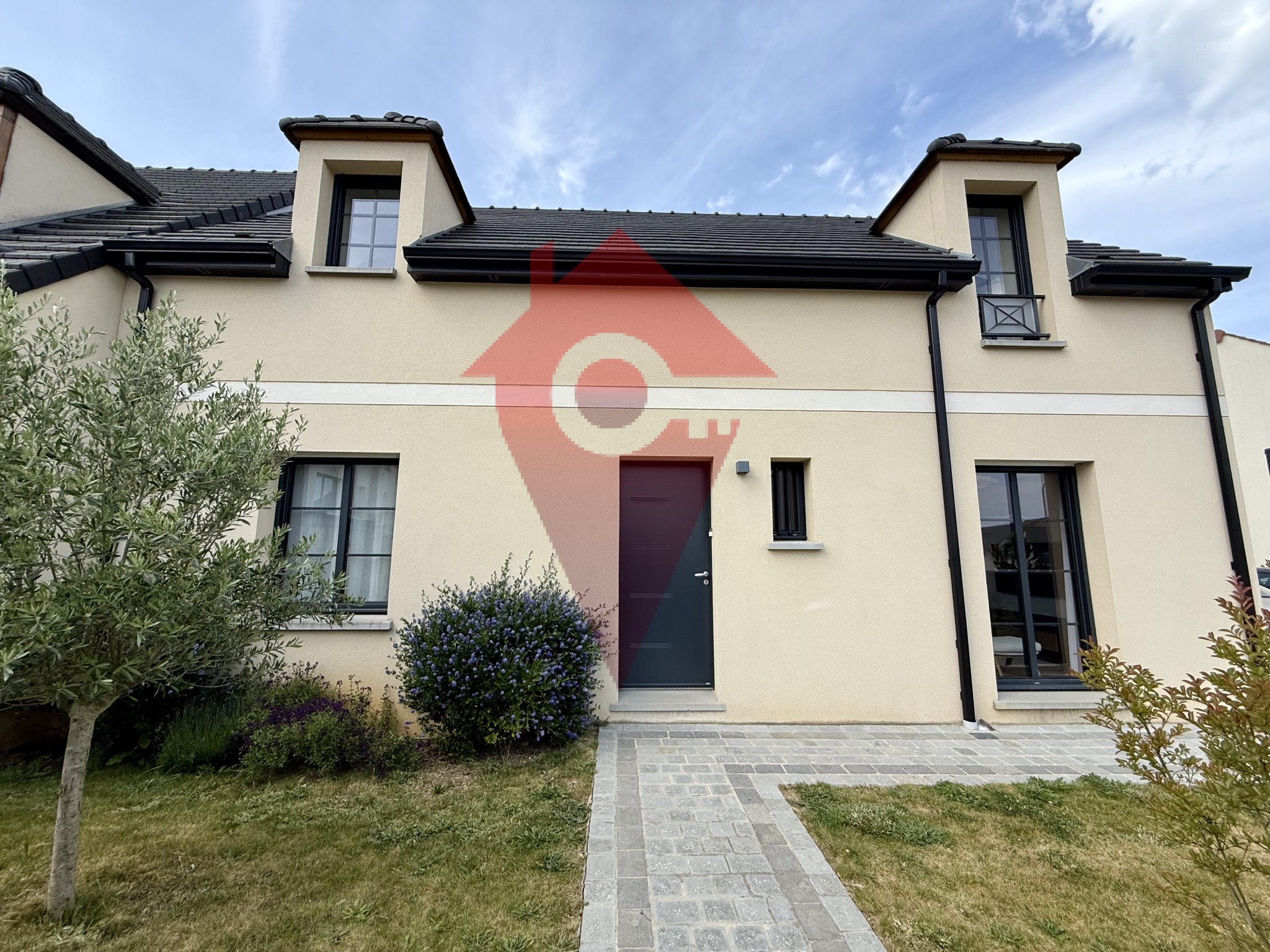 Maison à vendre à Orgeval, 180 m², 5 pièces – photo 1 sur 14