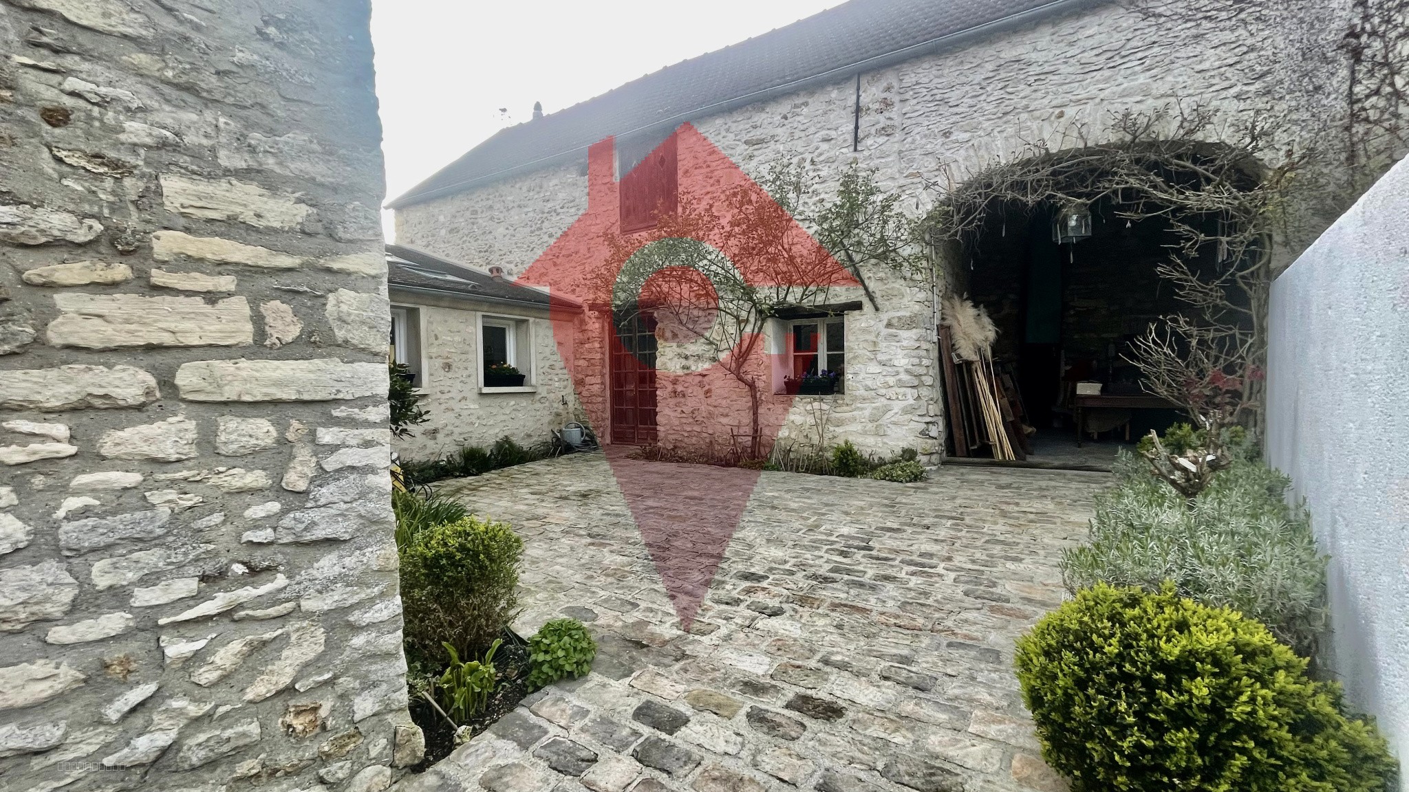 Maison à vendre à Orgeval, 24 m², 7 pièces – photo 2 sur 8