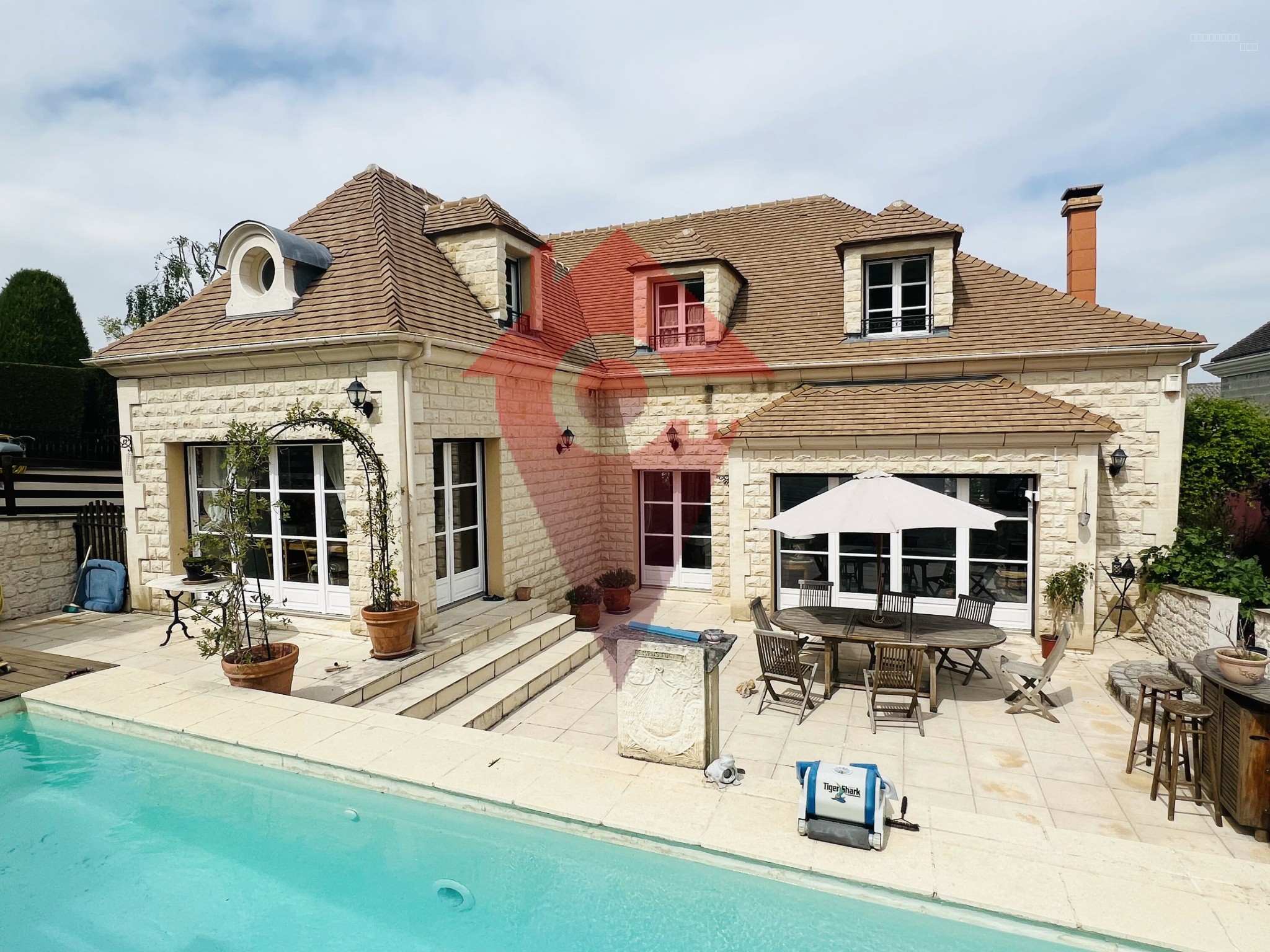 Maison à vendre à Orgeval, 250 m², 7 pièces – photo 1 sur 10