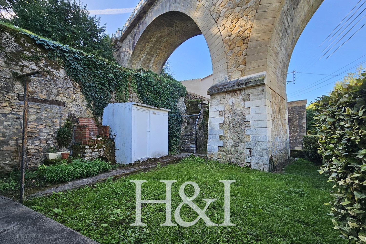 Maison à vendre à St benoit, 103 m², 5 pièces – photo 2 sur 12