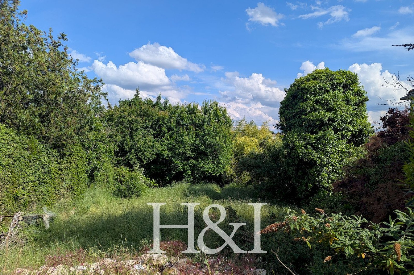 Bien immobilier à vendre à Poitiers, 486 m² – photo 2 sur 5