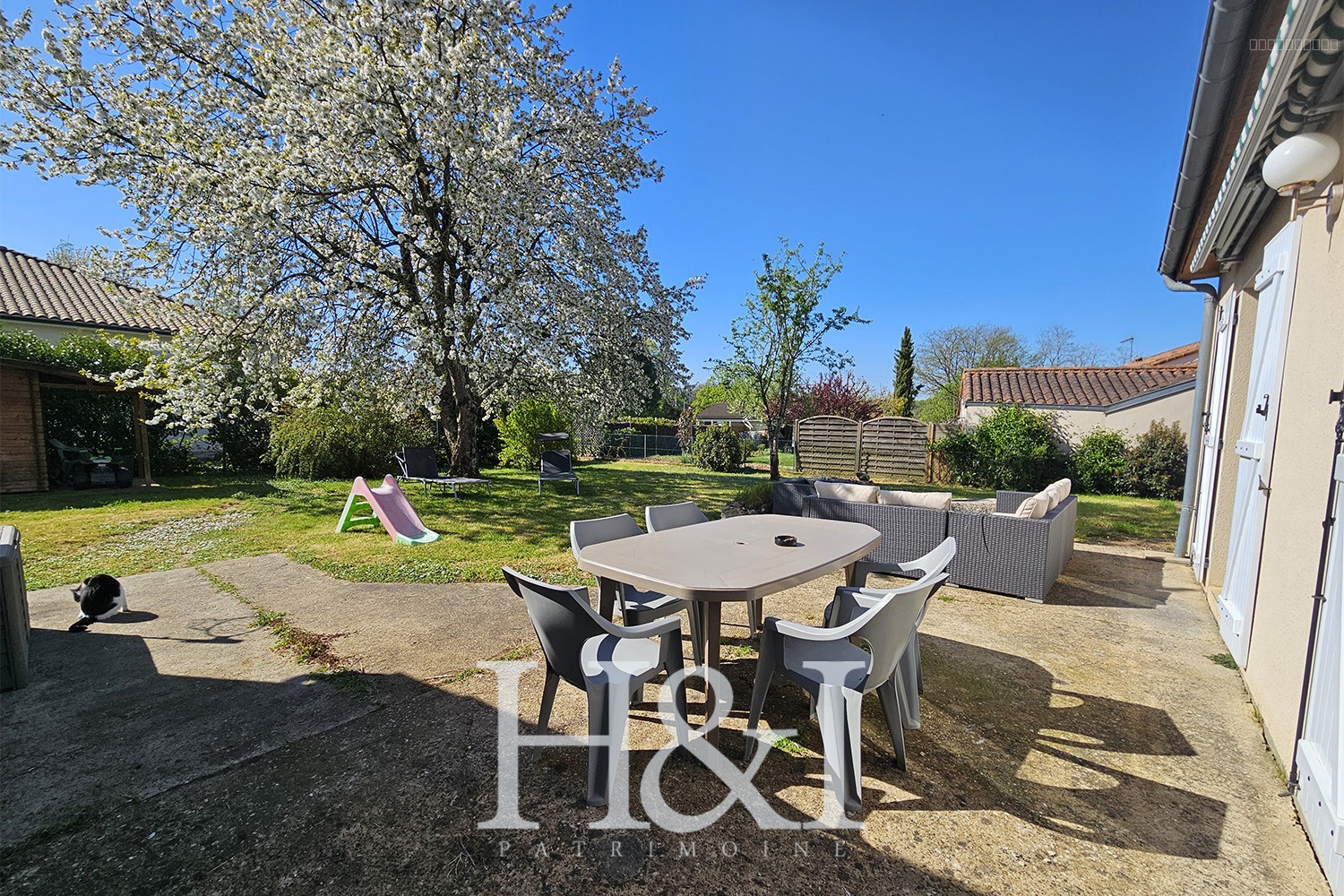 Maison à vendre à Nieuil l espoir, 145 m², 5 pièces – photo 3 sur 12